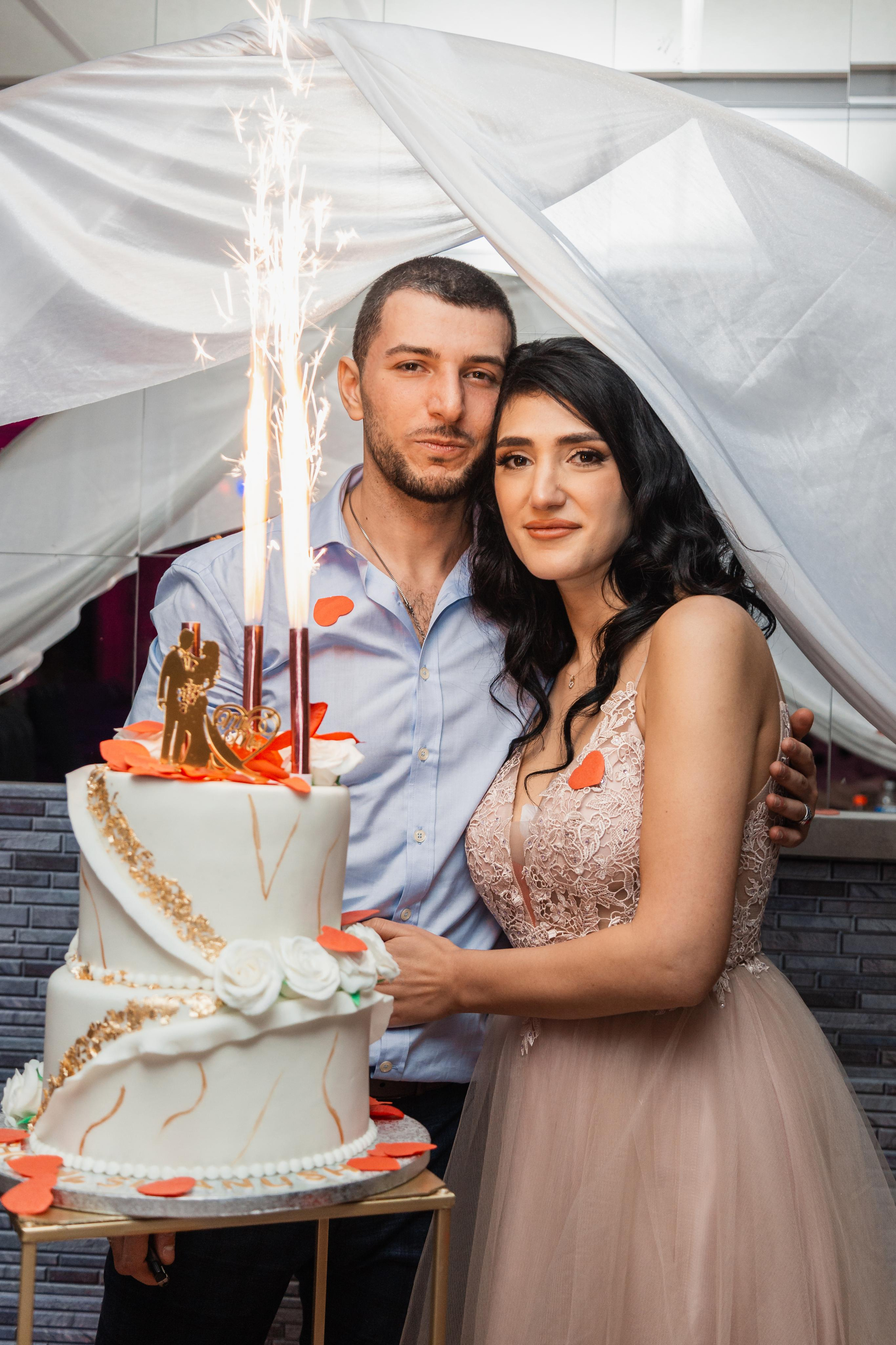 Ashot et Siranush. Photographer in Paris — Vitalii Motruk