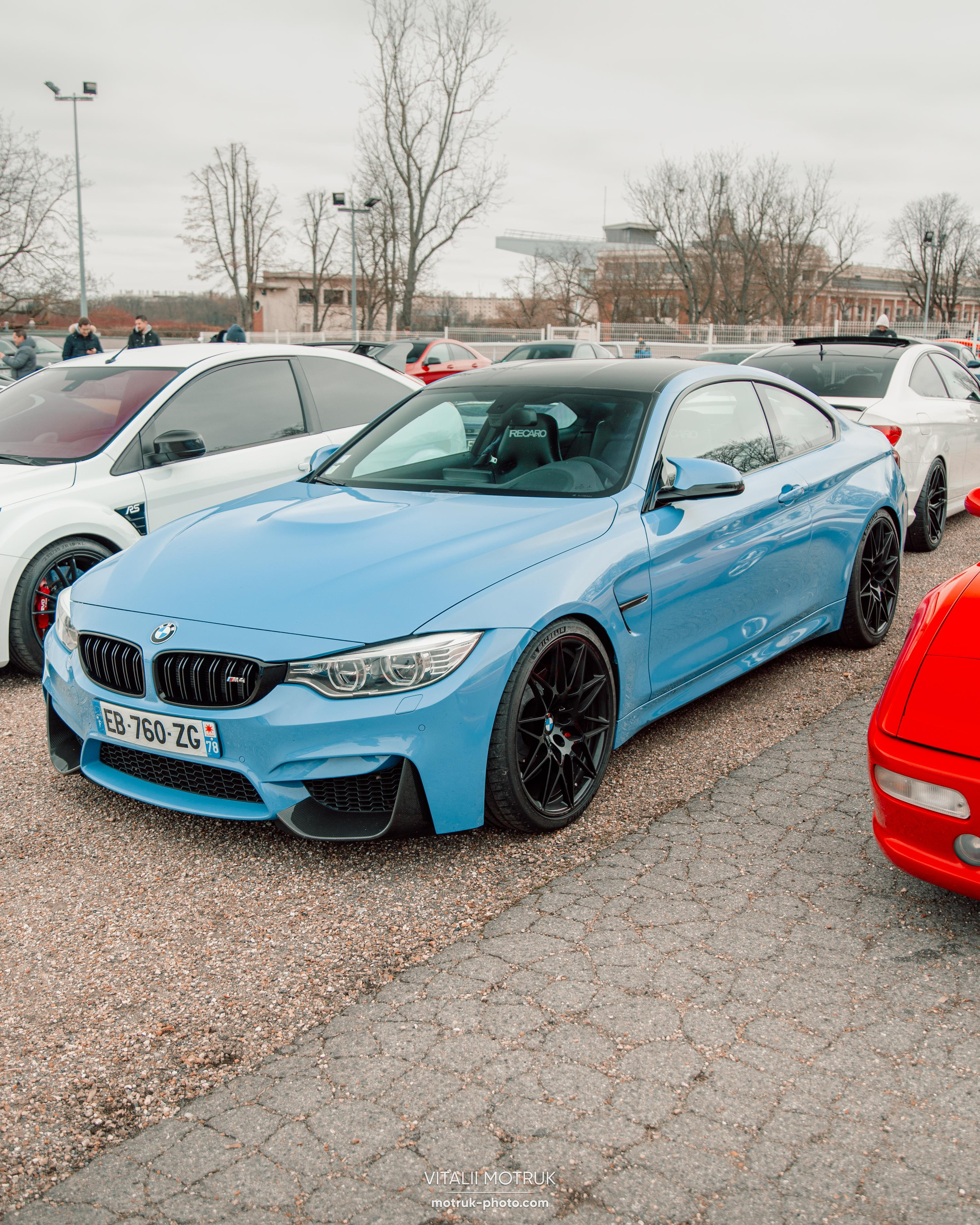 Cars and Coffee 12.02. Photographer in Paris — Vitalii Motruk