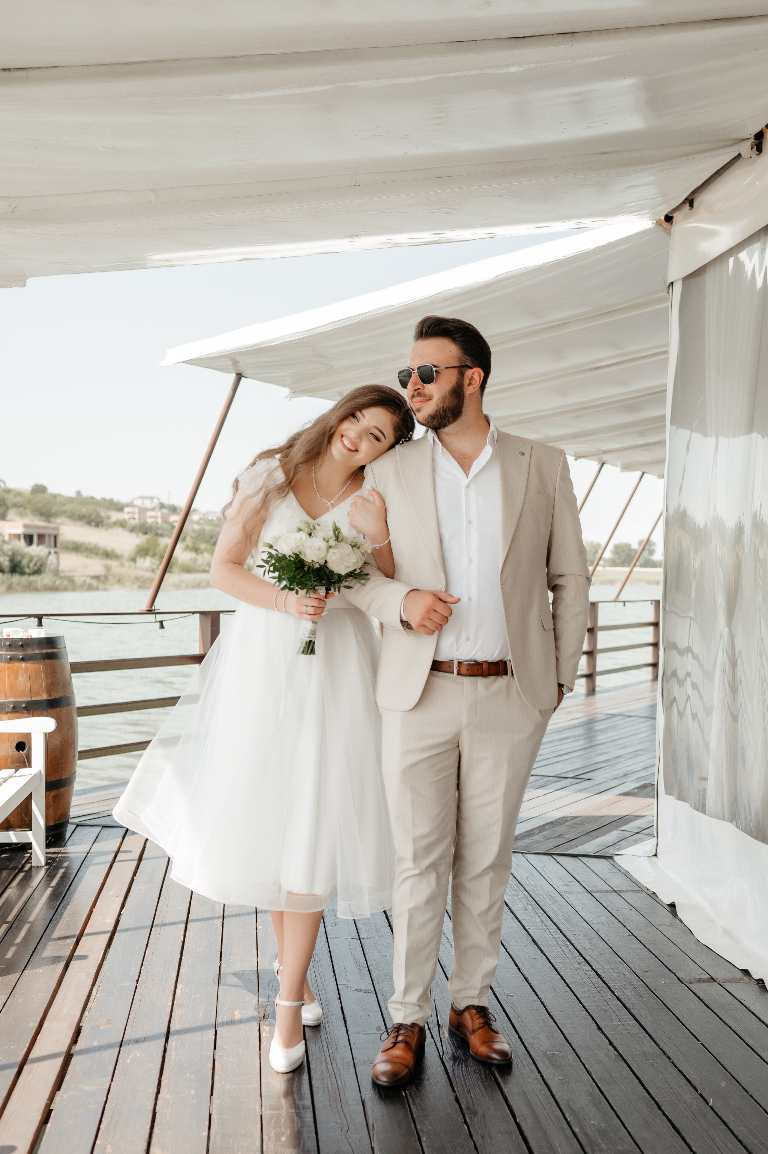 Cununie civila in aer liber si sedinta foto de cuplu. Proud Vision Weddings | Wedding Photography & Film — Servicii profesionale Foto Video Nunta Iasi