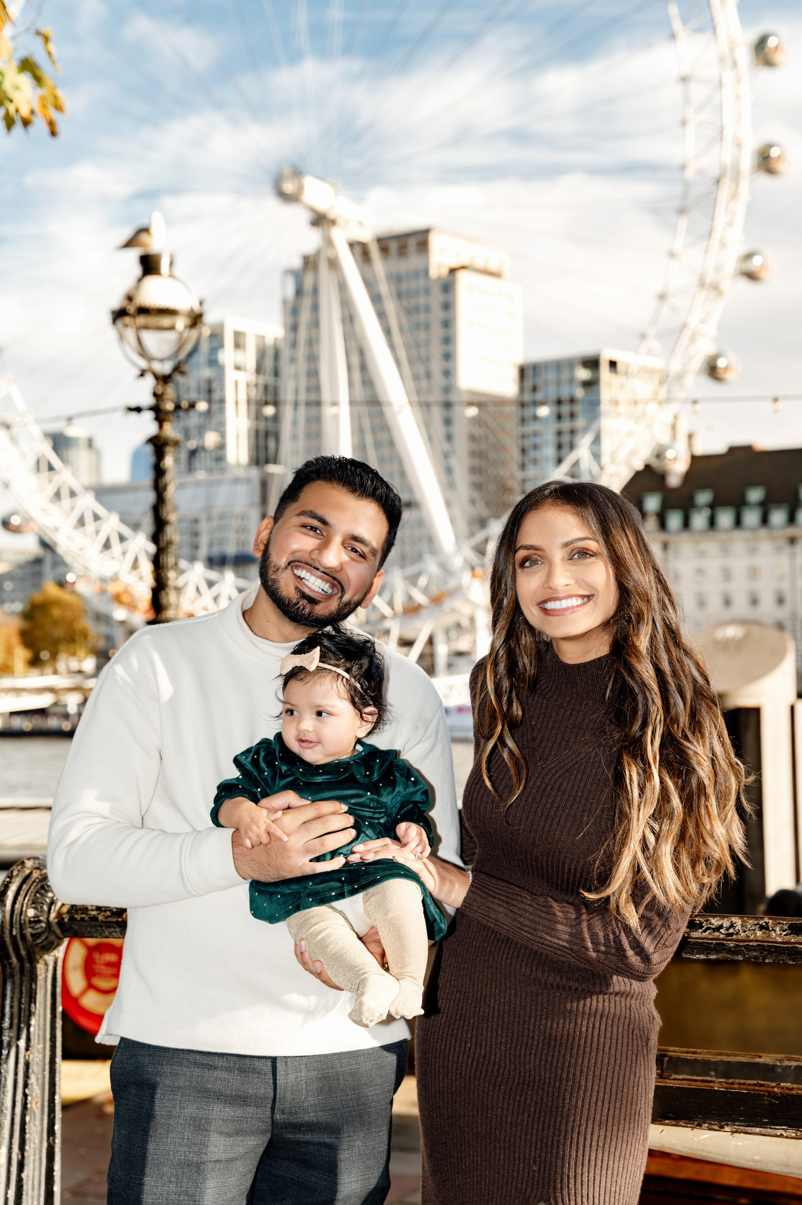 Westminster Kevin&Trisha with baby. FAMILY AND WEDDING PHOTOGRAPHER IN LONDON MARINA RIVA