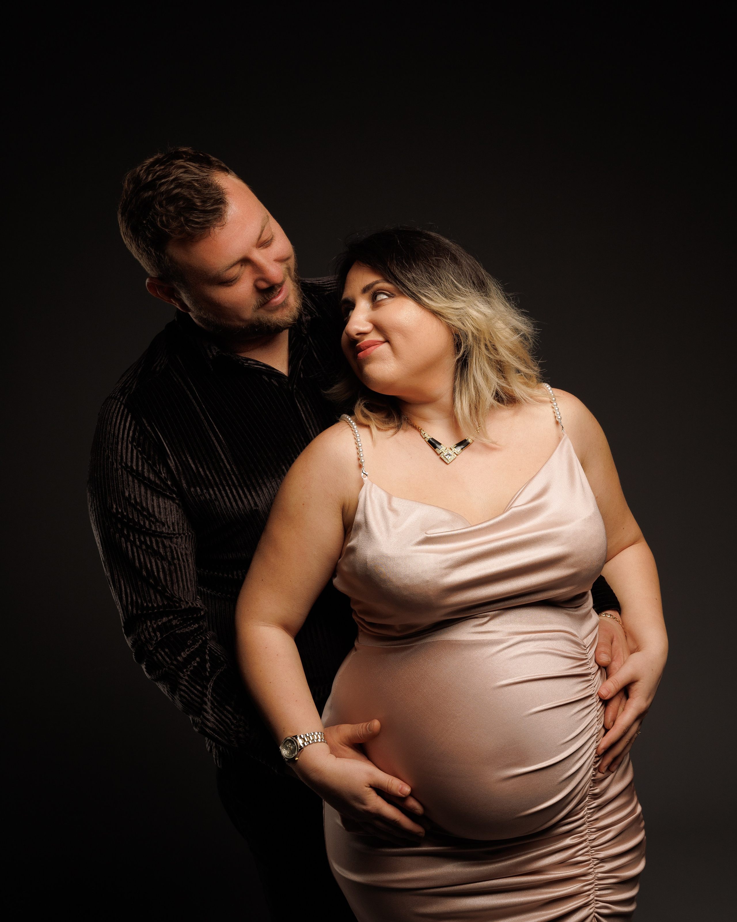 Maternity. Https://valphoto.wfolio.pro/
