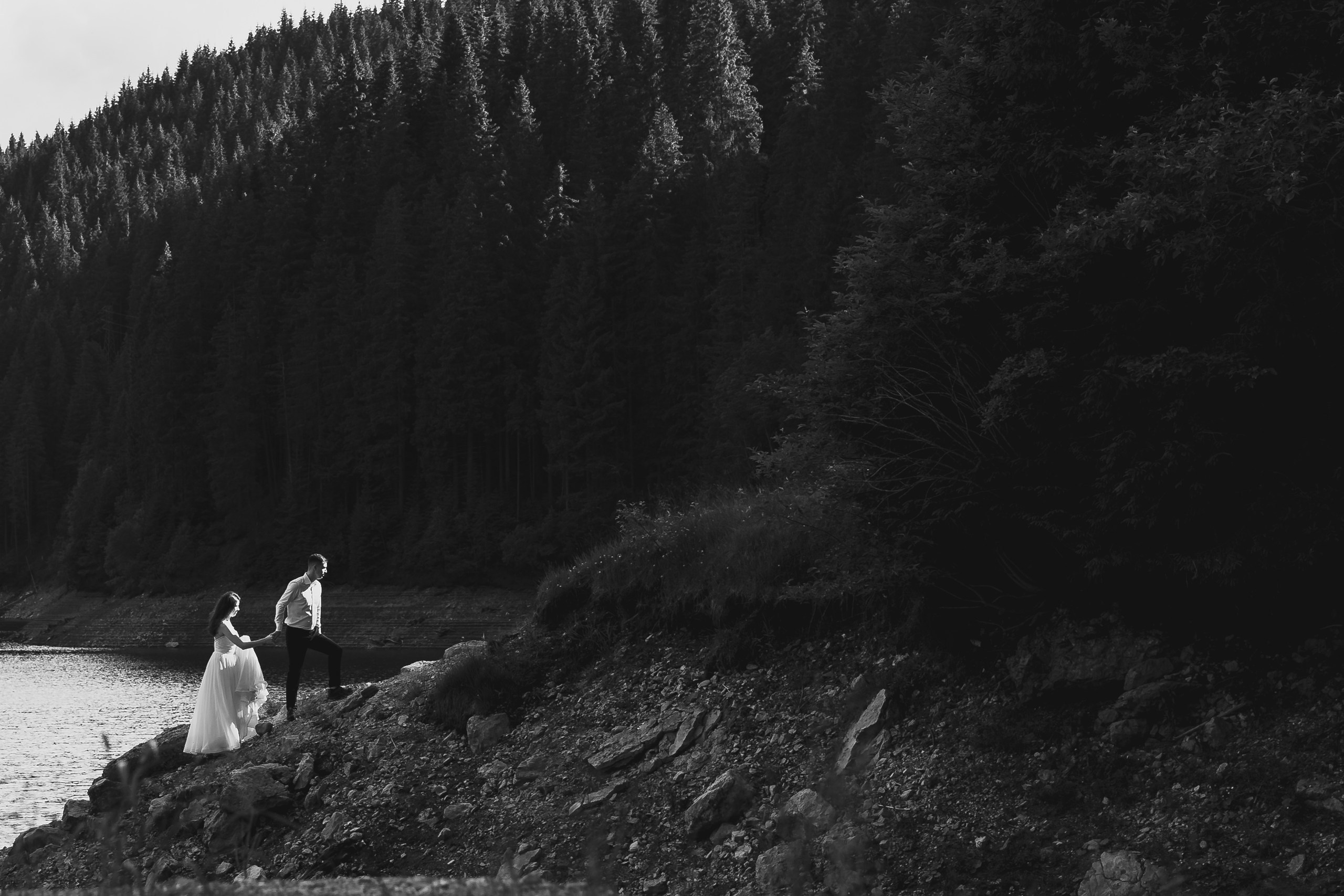 Trash the Dress la Lacul Bolboci  | Mihai Popa Fotograf. Fotograf Nuntă & Botez București - Mihai Popa | Dincolo de oameni, imortalizez emoții!