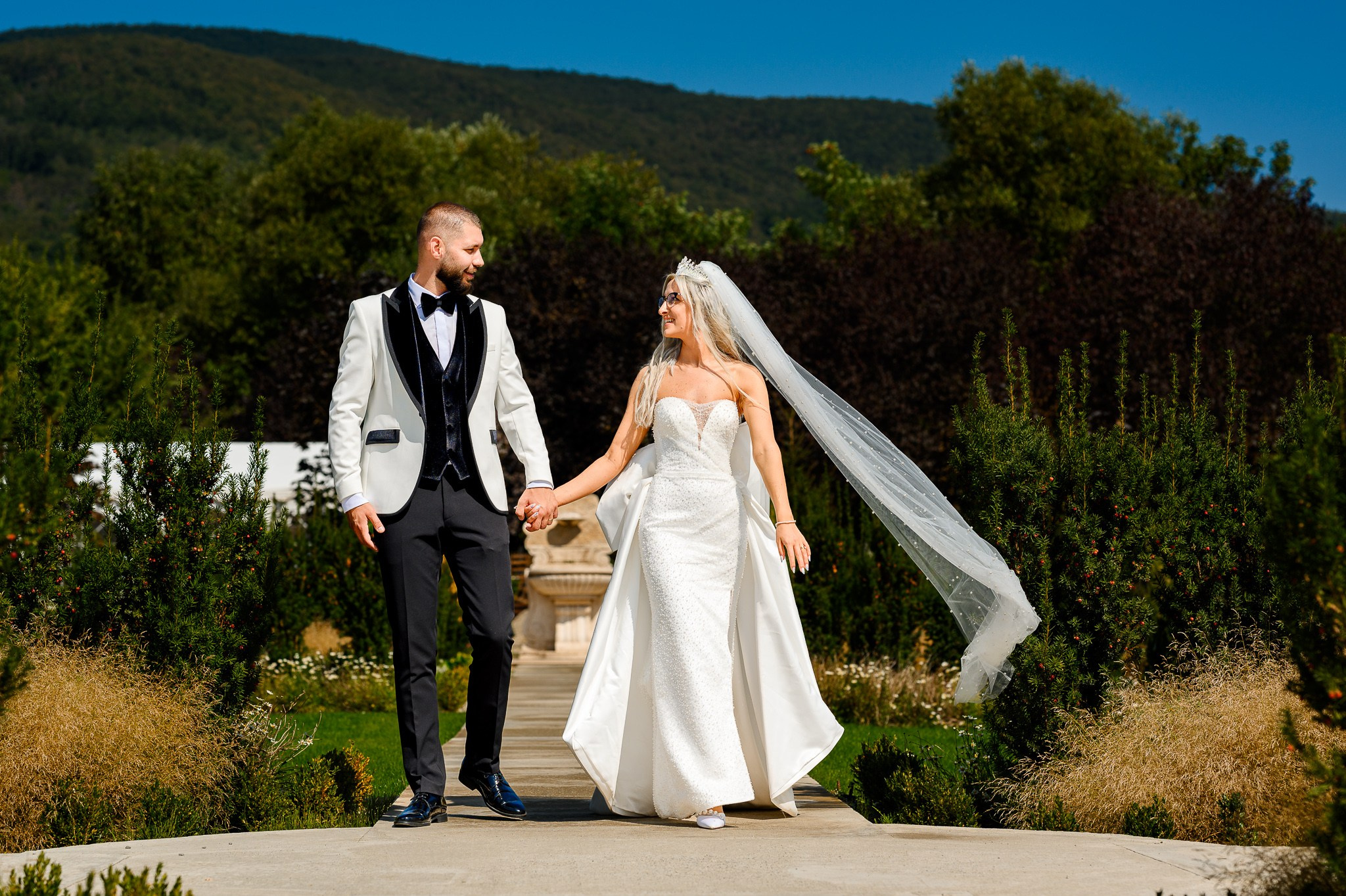 Corina & Paul. Mugurel Olteanu Fotograf