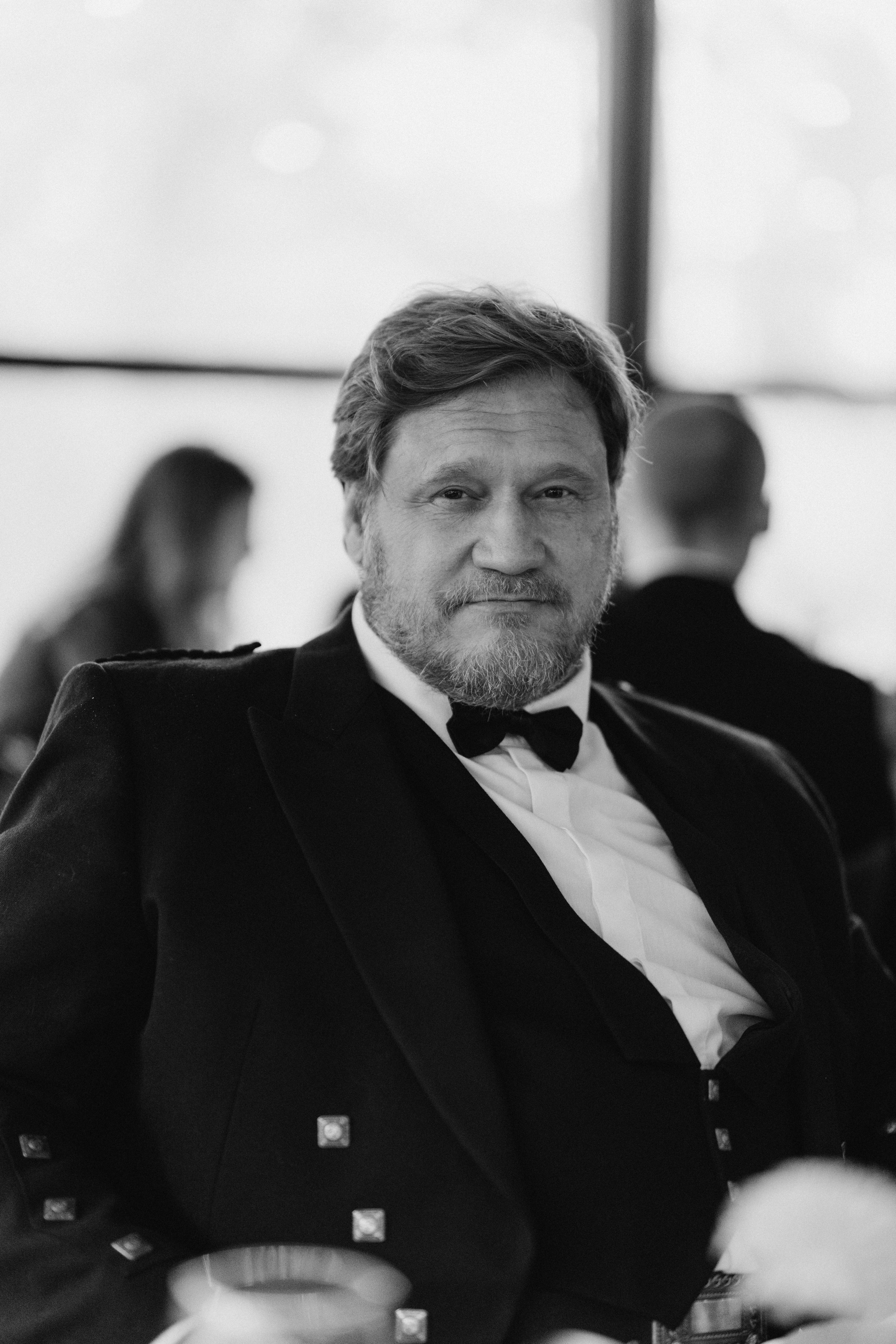 Venla & Kerr. Wedding and portrait photographer in Helsinki Vickan O