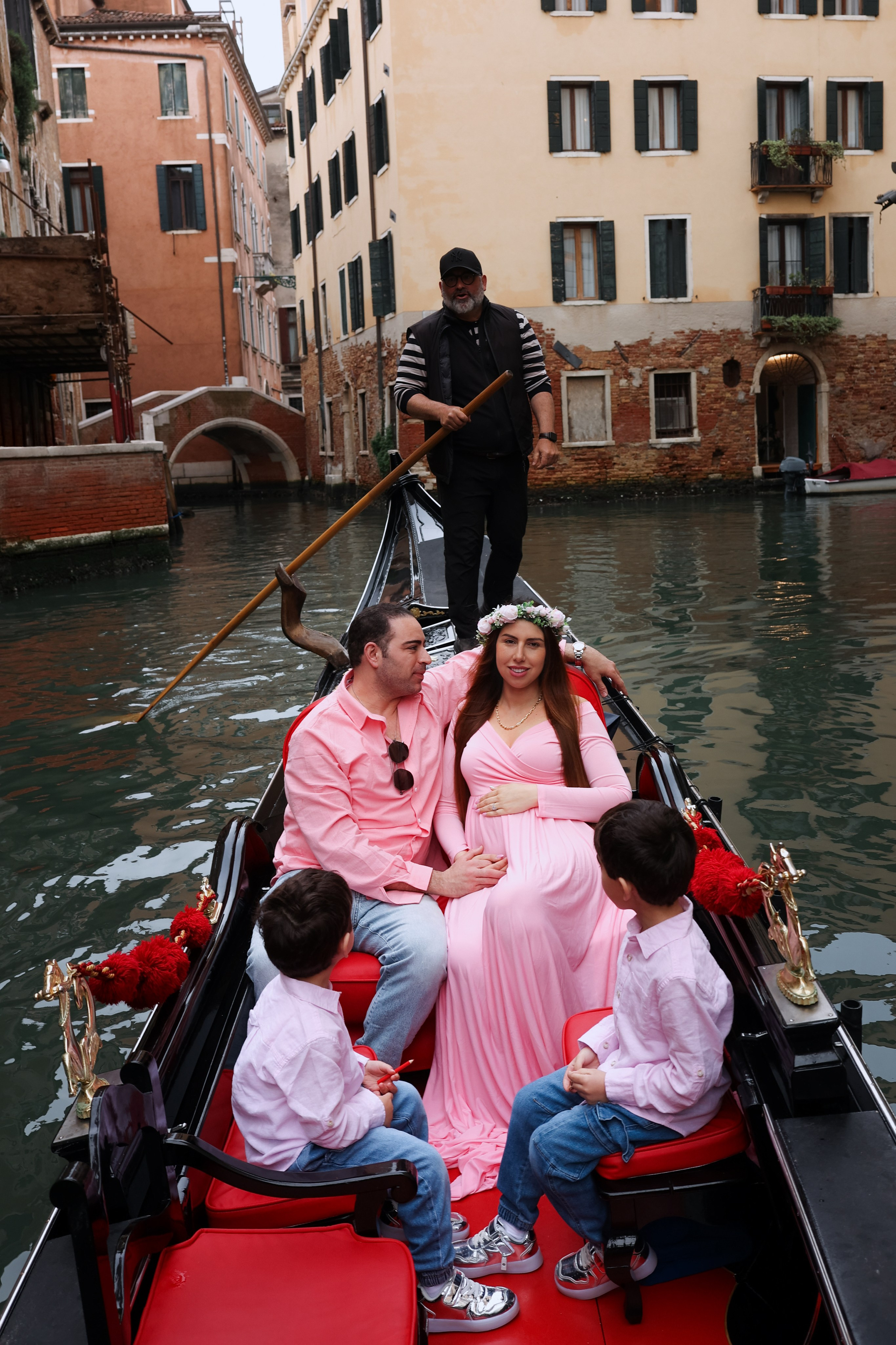 Family photo shoot in Venice. Photographer in Venice, Viktoria Antonova