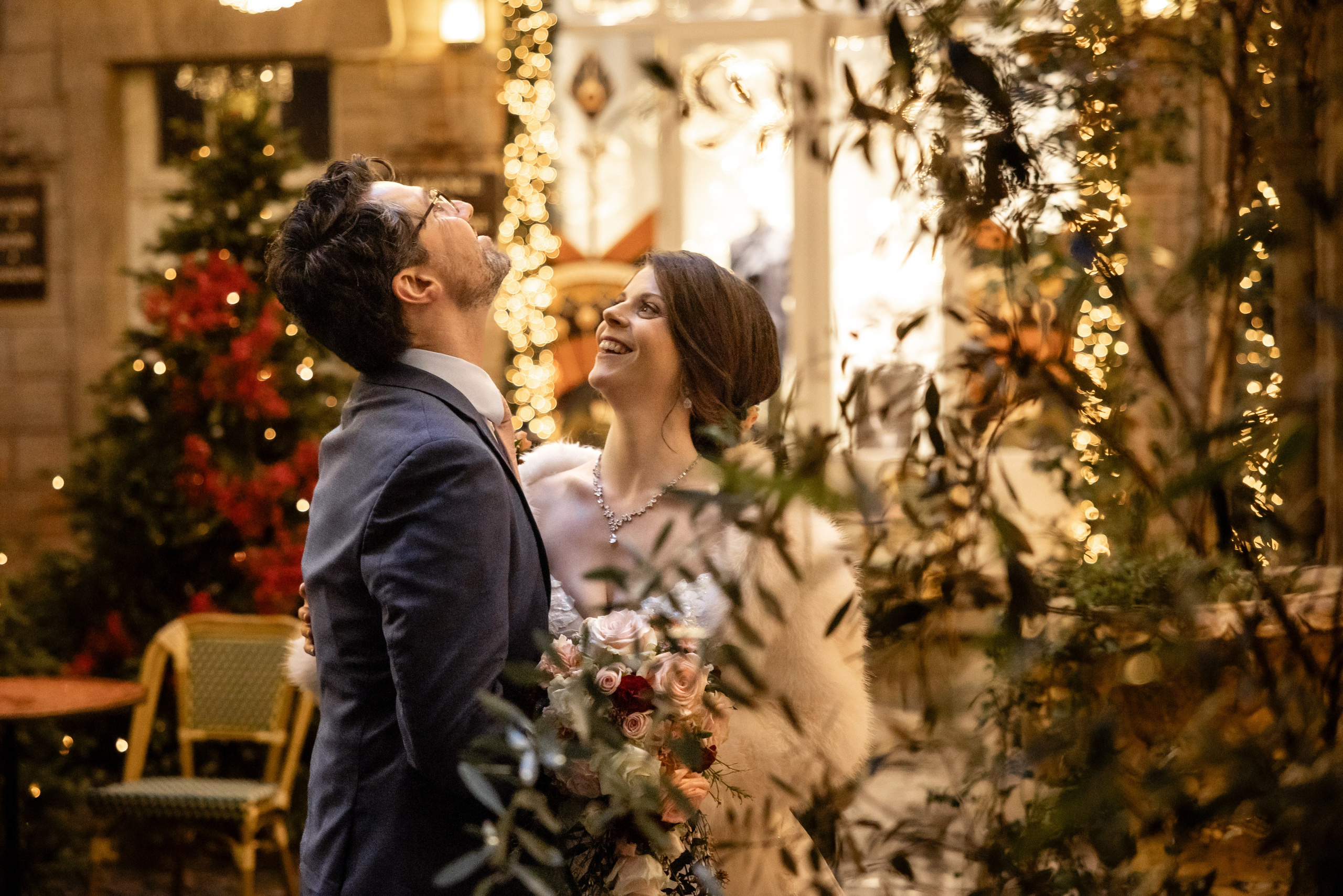 Christmas wedding to remember in Toulouse, Capitole. Gillian & Scott. Eugenie Smirnova — wedding, corporate and lifestyle photographer in Toulouse and Southwest France