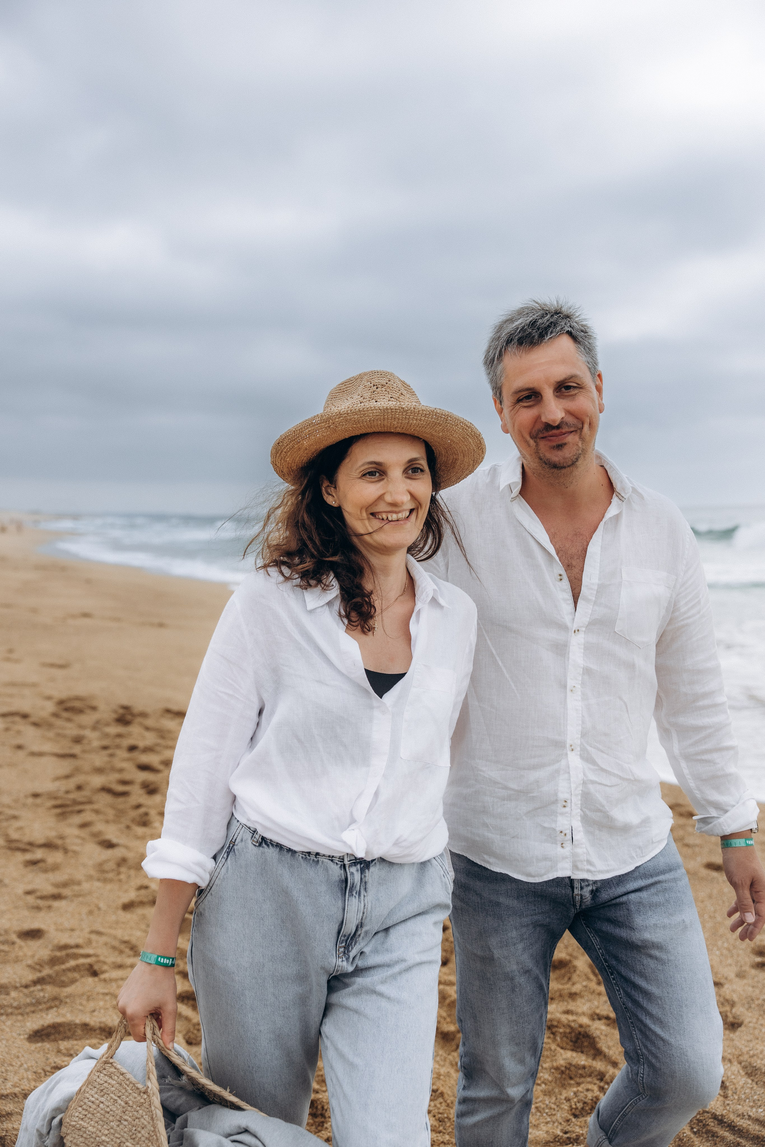 Ocean love story. La Grande Plage de Biarritz/EN. Eugenie Smirnova — wedding, corporate and lifestyle photographer in Toulouse and Southwest France