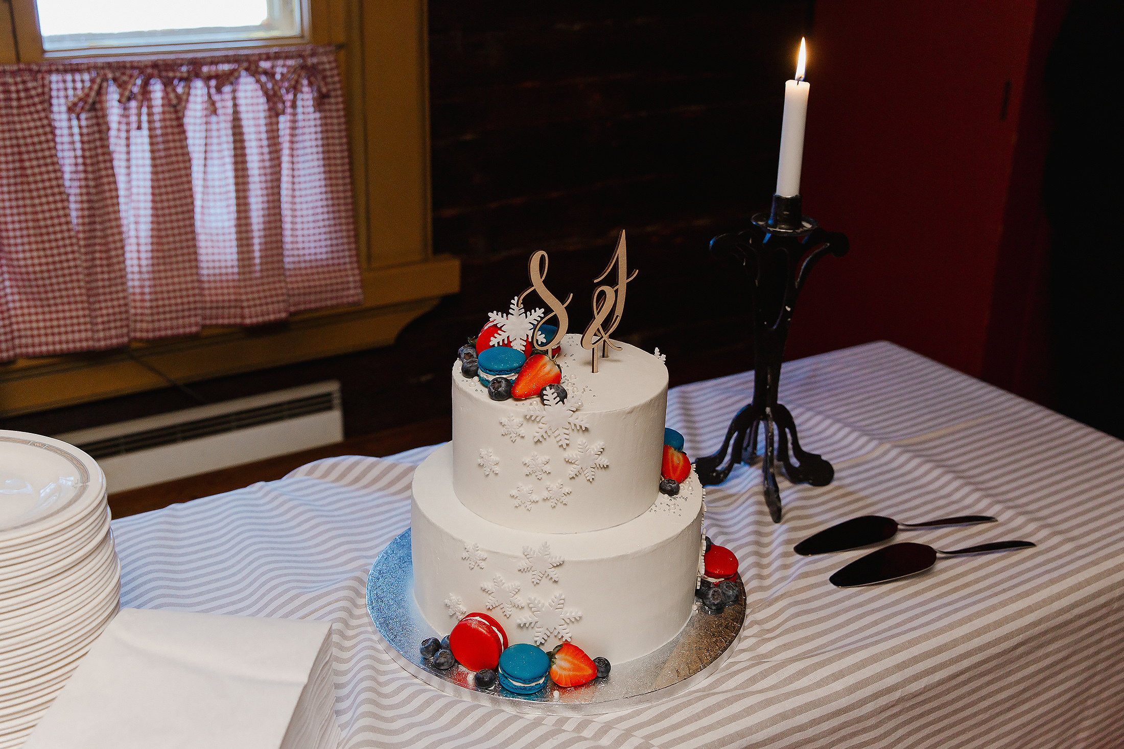 Sandra&Juhani, hääkuvaaja Nuuksio, Green window