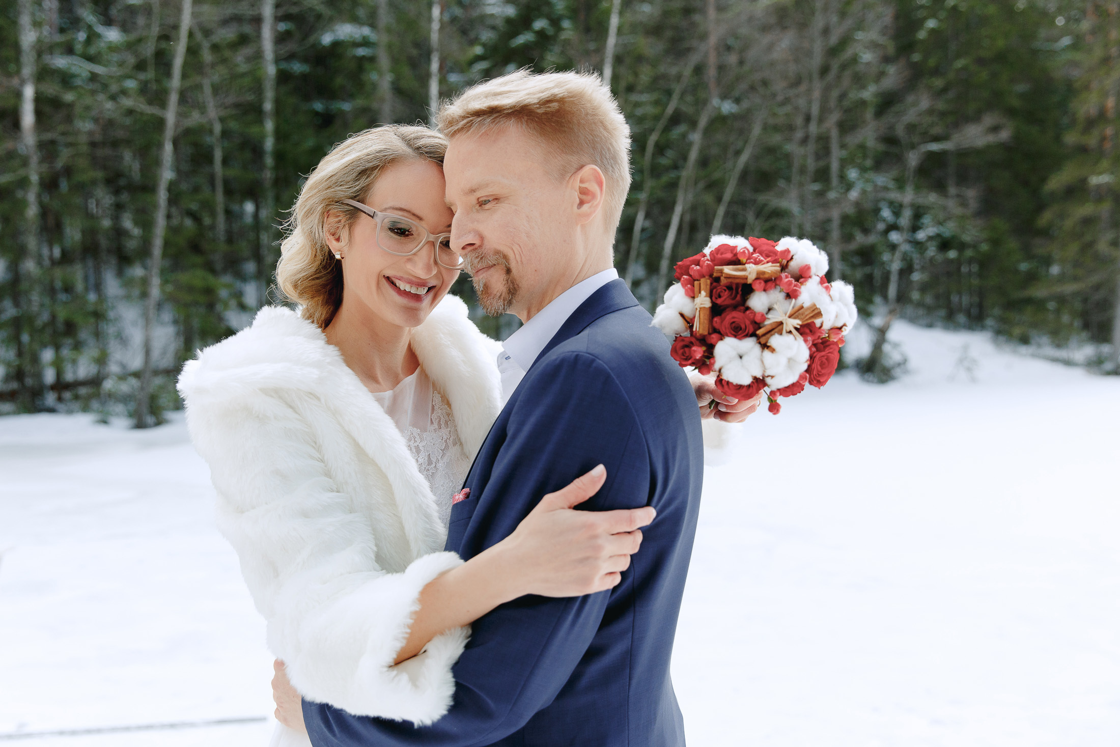 Sandra&Juhani, hääkuvaaja Nuuksio, Green window