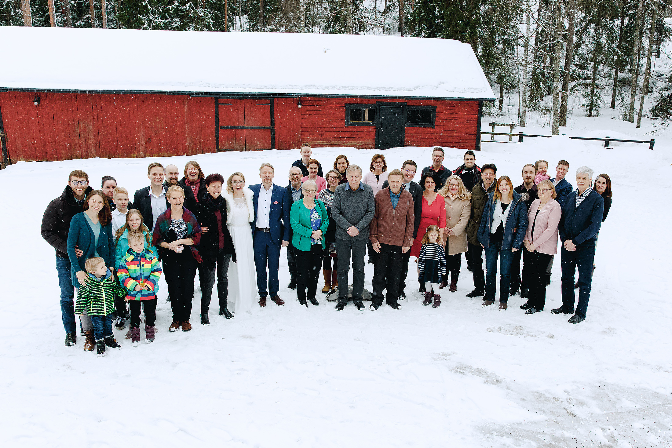 Sandra&Juhani, hääkuvaaja Nuuksio, Green window