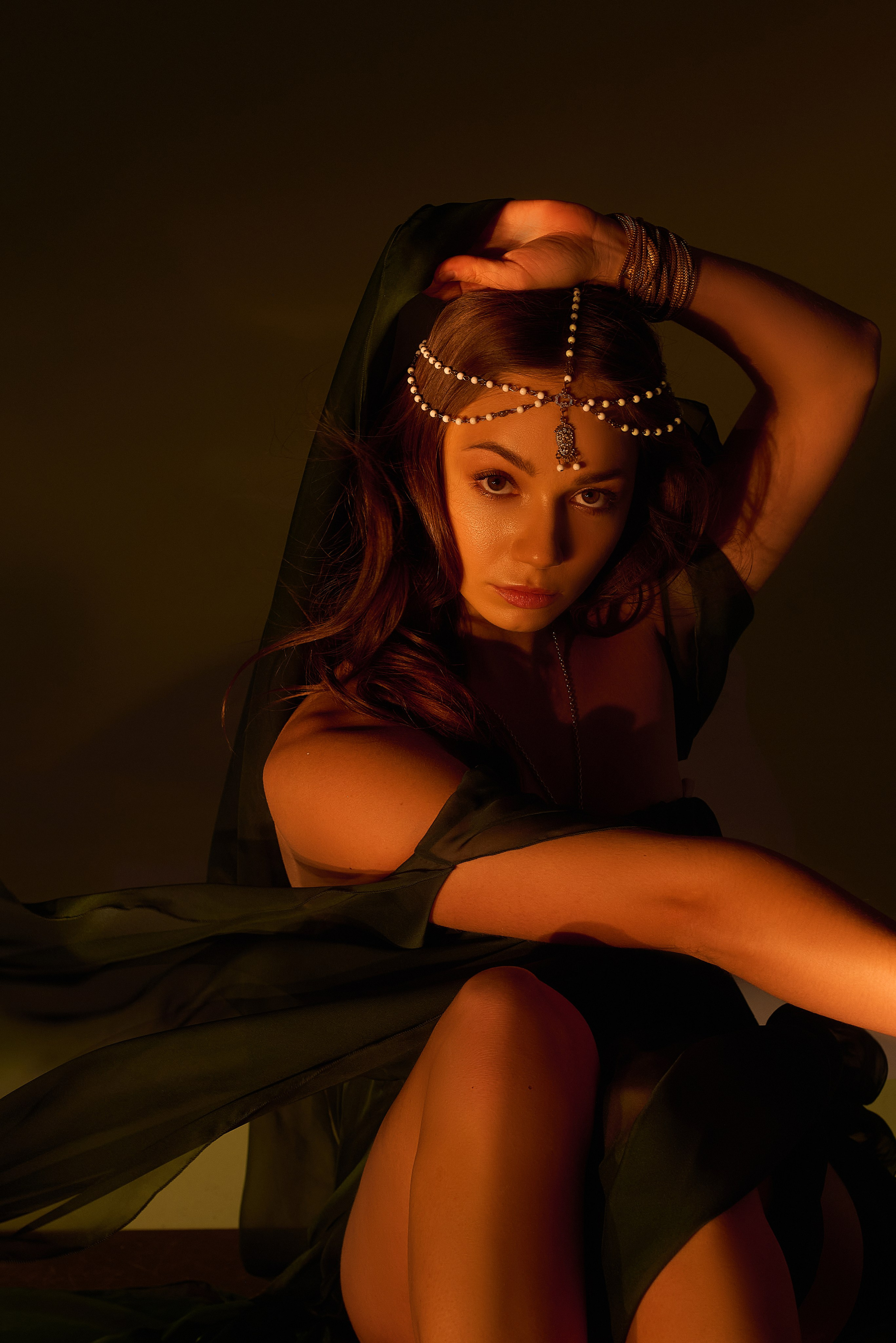 Kreatywna sesja zdjęciowa z skrzydłami i dymem dla Oriany | Fotografia artystyczna. Portrait & Fashion Photographer | Сannes, Paris, Monaco, Dubai, Kyiv — - Alisa Postnykova