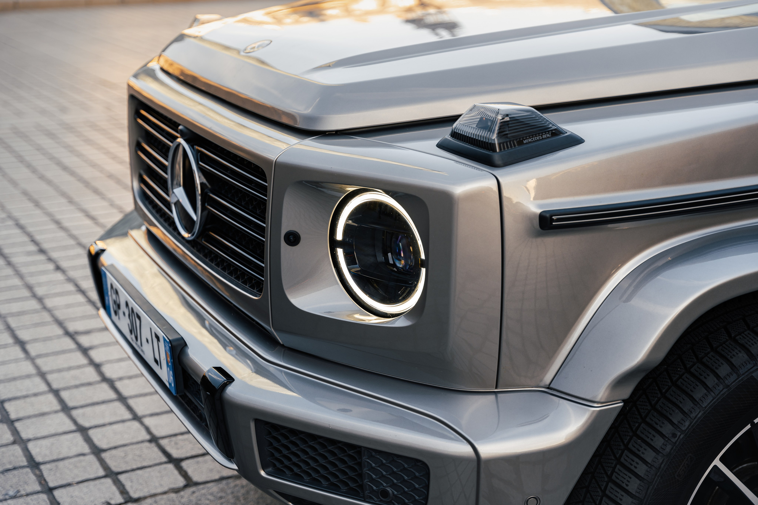 Mercedes Benz G500. Photographe de voitures à Paris — Vitalii Motruk