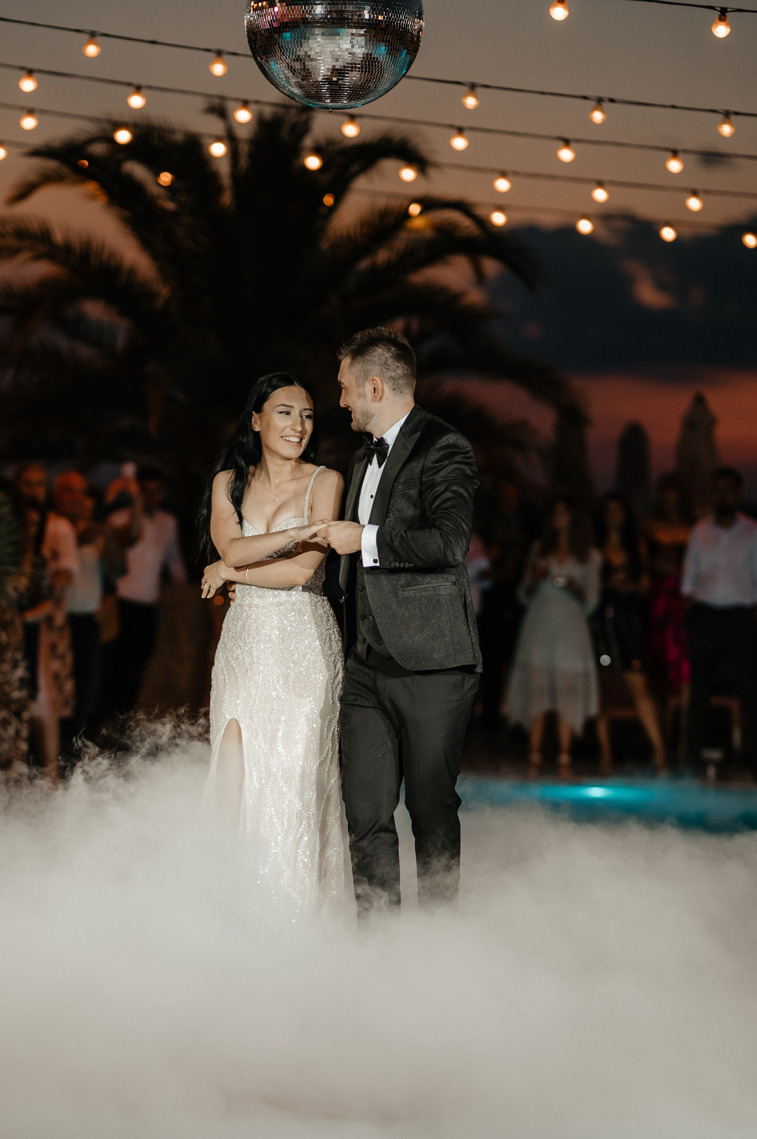 Fotograf si videograf de nunta in stil fotojurnalistic. Proud Vision Weddings | Wedding Photography & Film — Servicii profesionale Foto Video Nunta Iasi