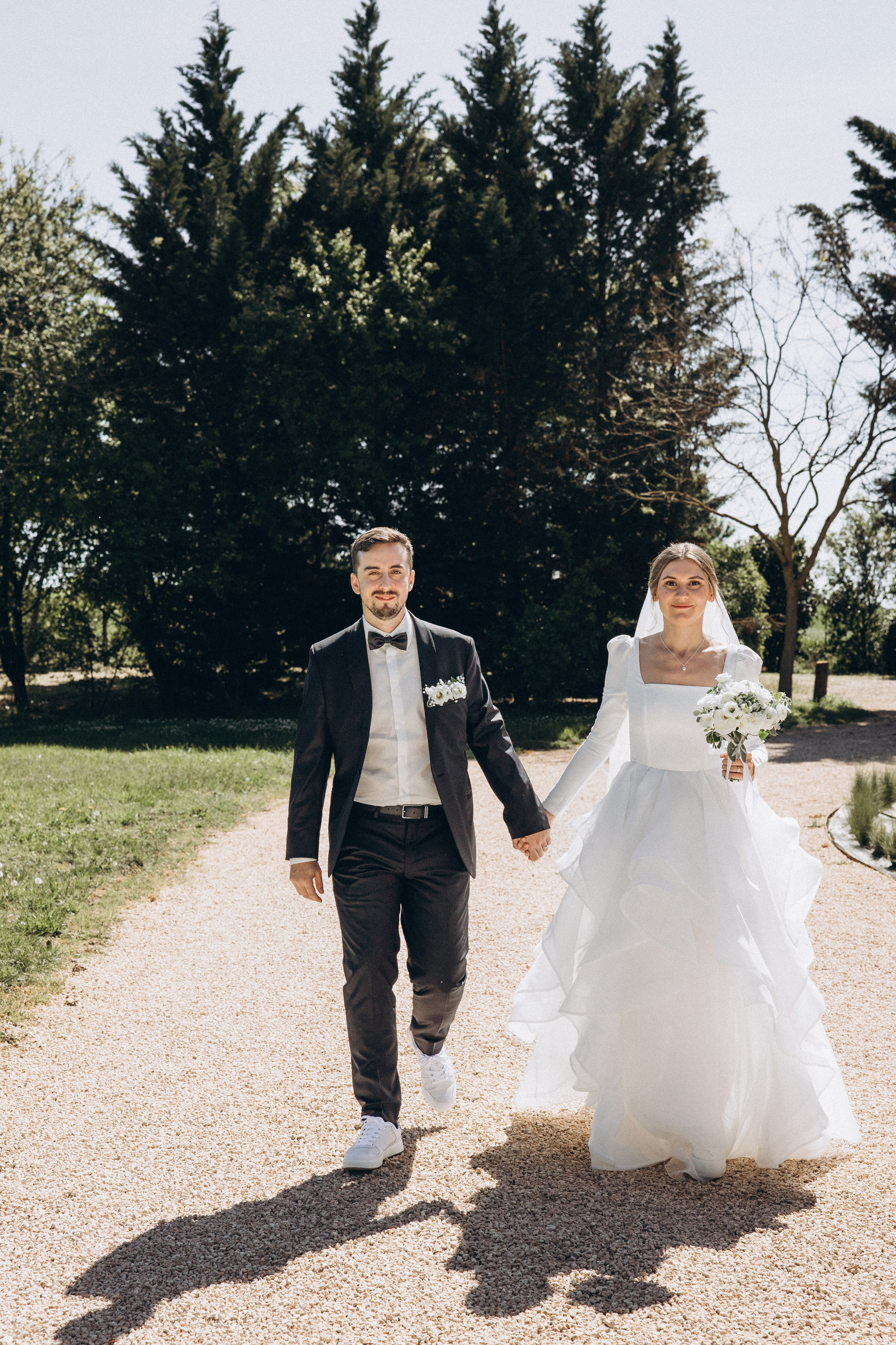 Wedding session in Domaine du T. Eugenie Smirnova — wedding, corporate and lifestyle photographer in Toulouse and Southwest France