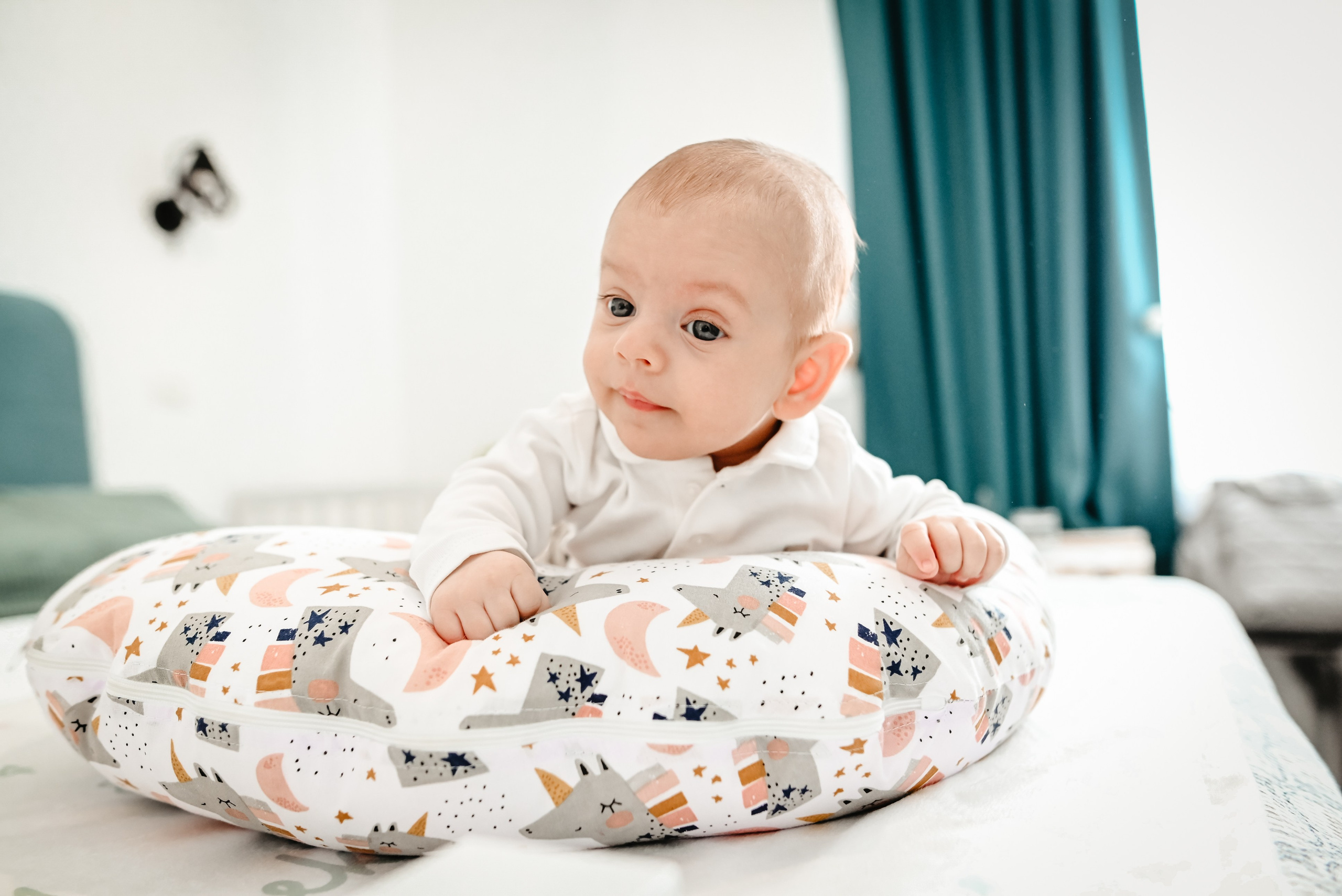 Portret bebeluș botezat – emoție și lumină capturate de Ana Maria Drăgan