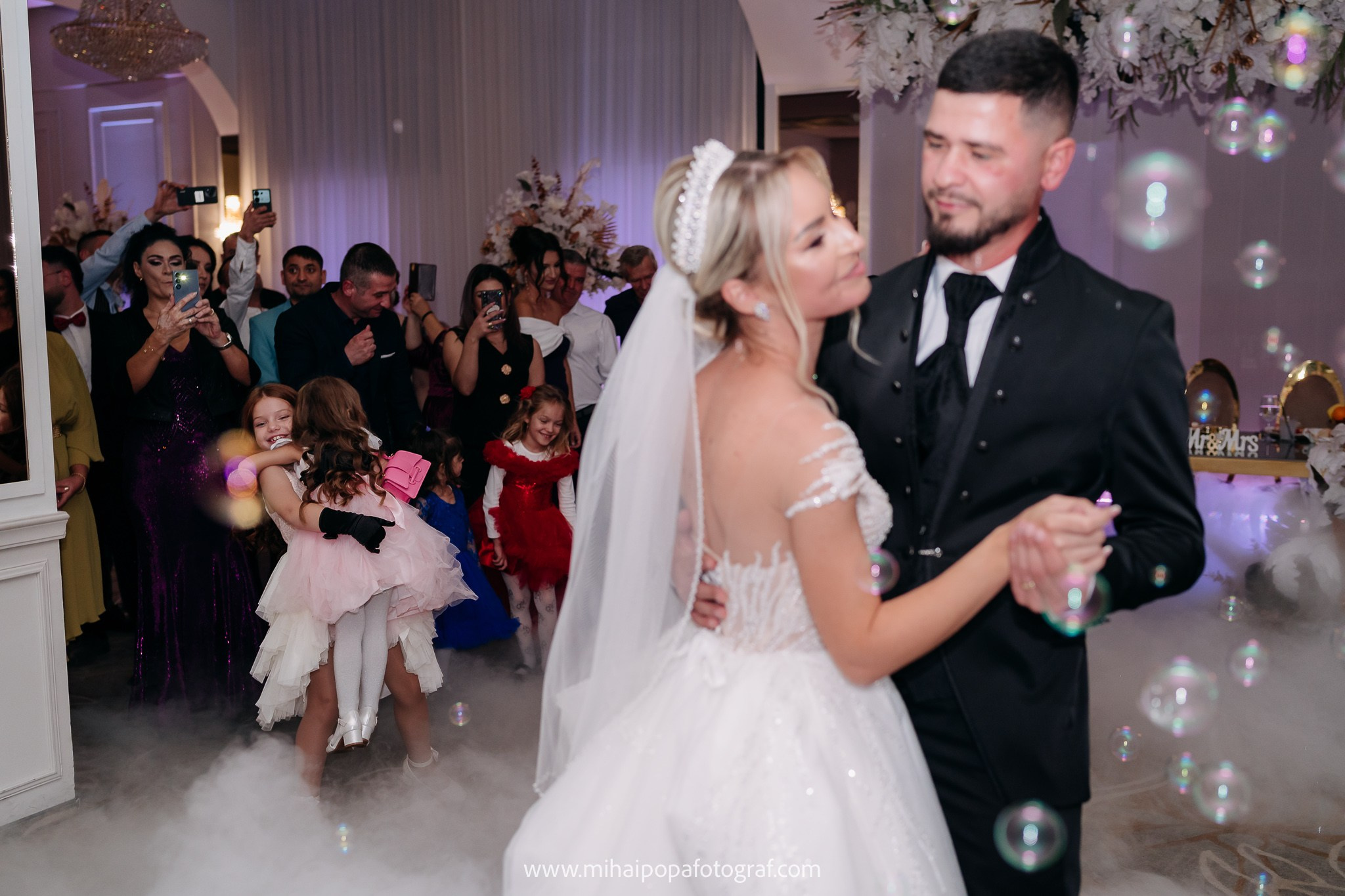 Fotograf de nuntă în Bucuresti| Mihai Popa Fotograf. Fotograf Nuntă & Botez București - Mihai Popa | Dincolo de oameni, imortalizez emoții!