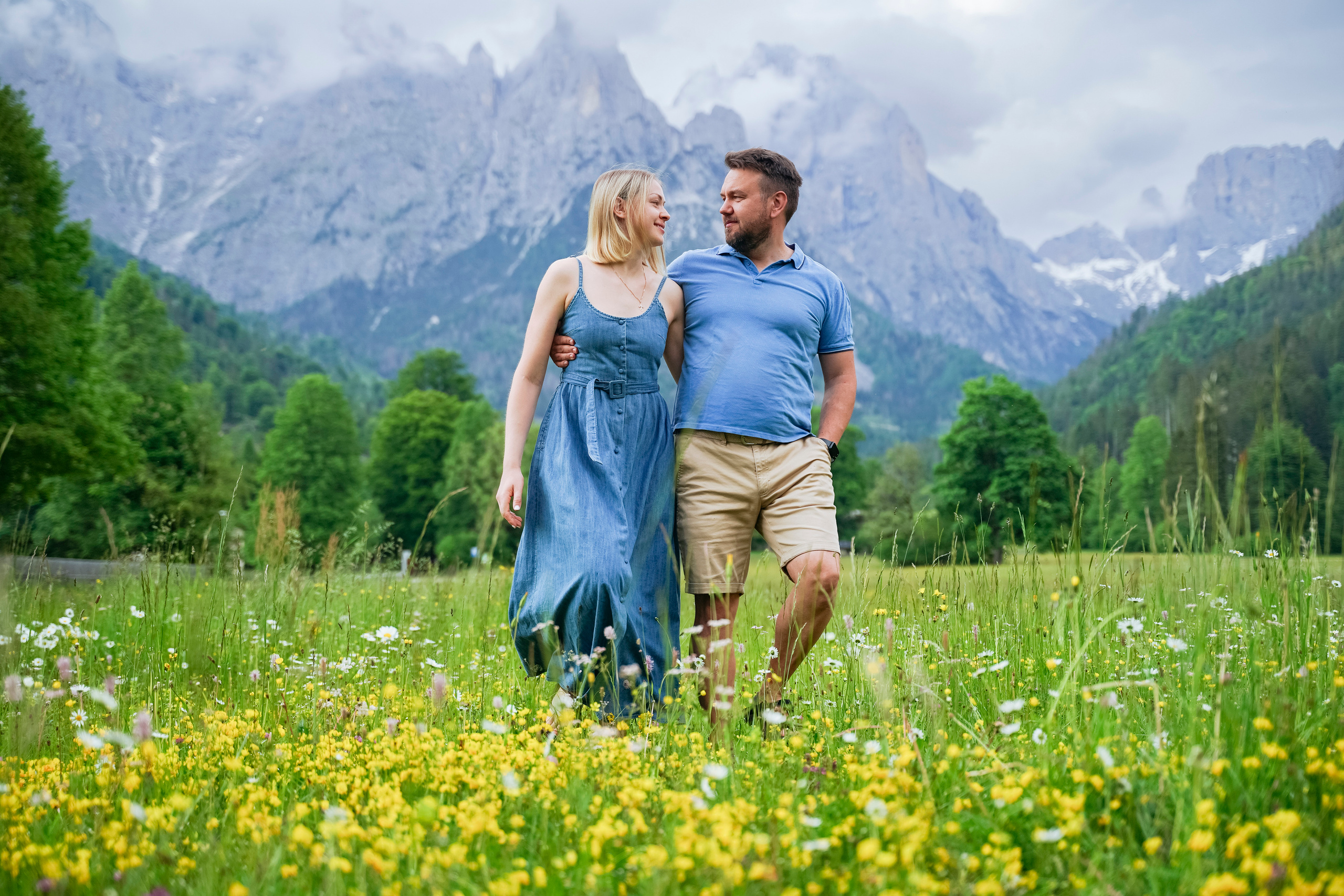 Margarita and Andrei with daughters. Nina Janeckova Photographer and Videographer in Bodensee Ravensburg