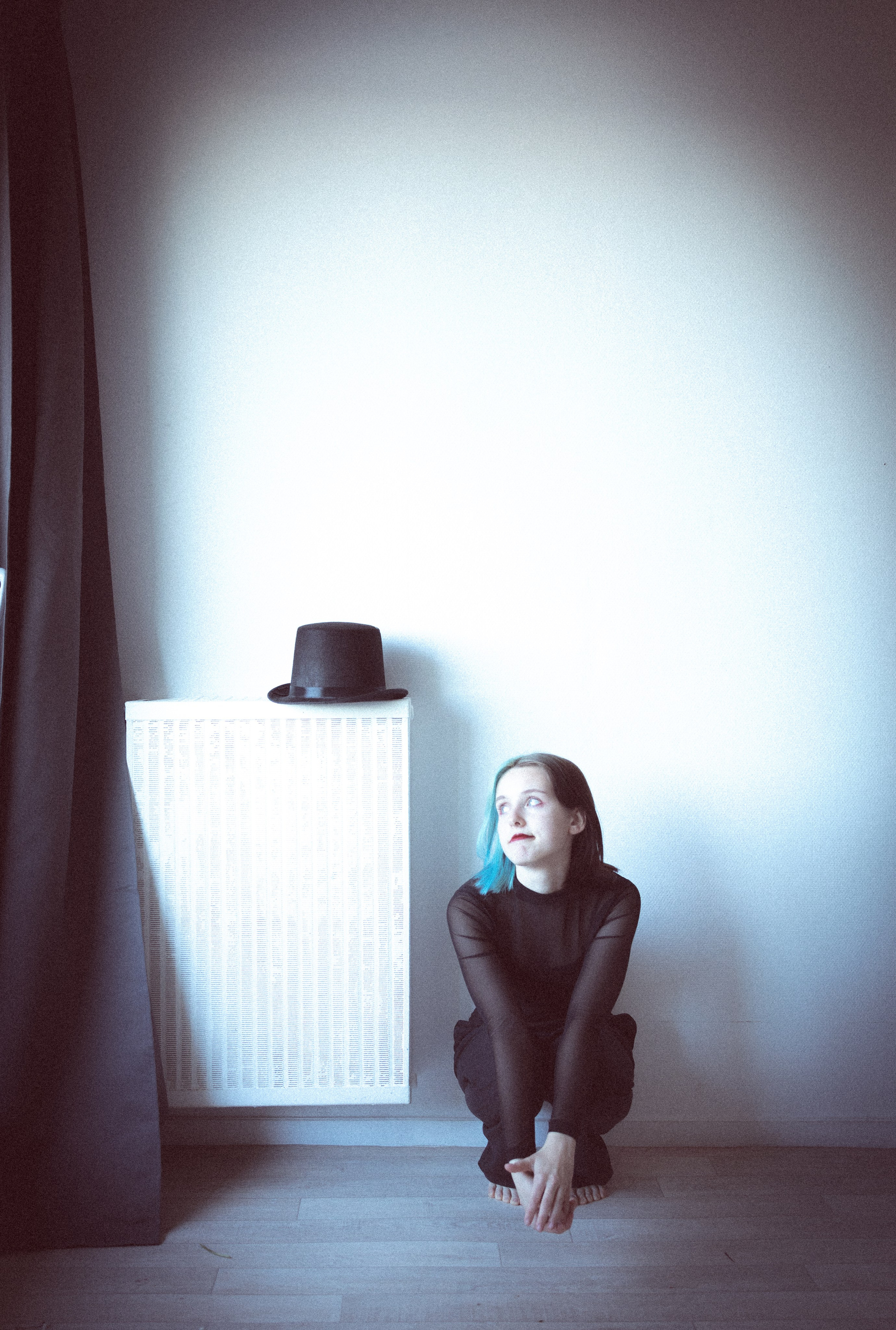 Portrait de femme charismatique. Histoires d’amour, séances photos de famille et de mariage en France