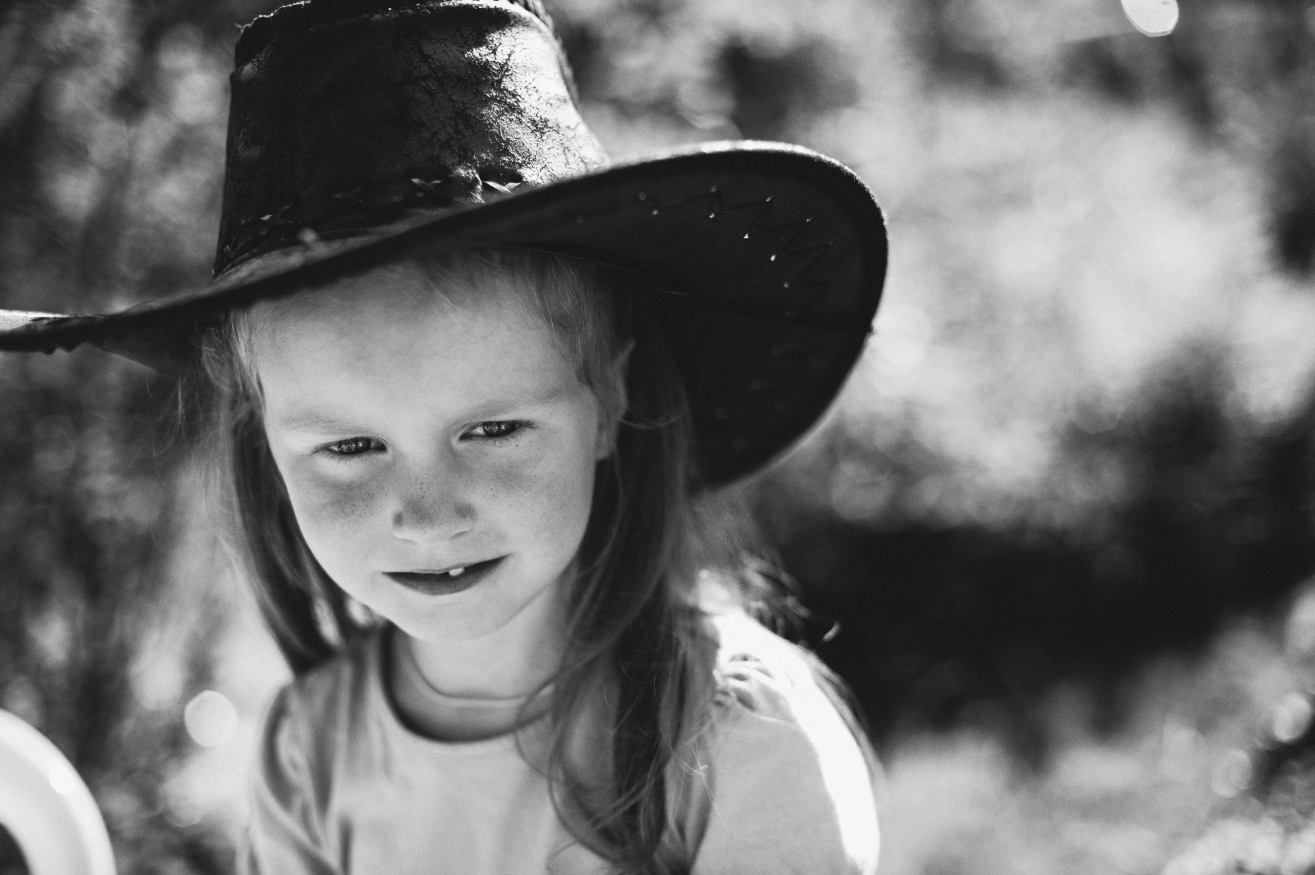 Один самовар и четыре шляпы. Ksenia Marchand/ Lifestyle photographer in Paris