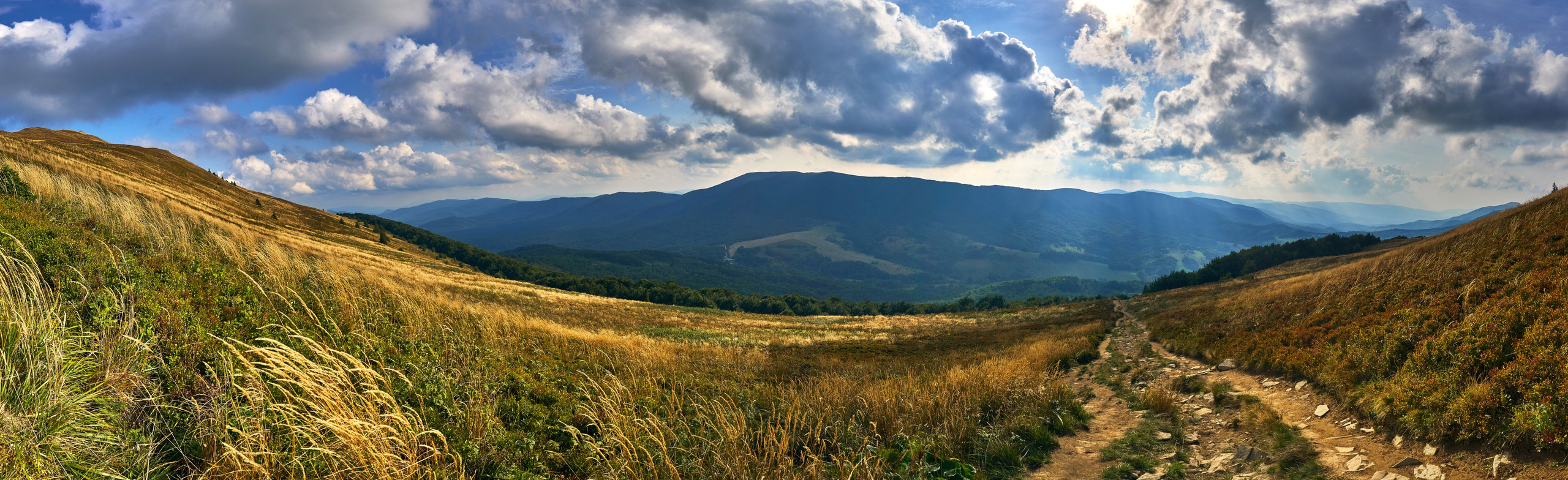 Bieszczady - tu zatrzymuje się czas. Andriej Szypilow - Fotografia & Wideografia