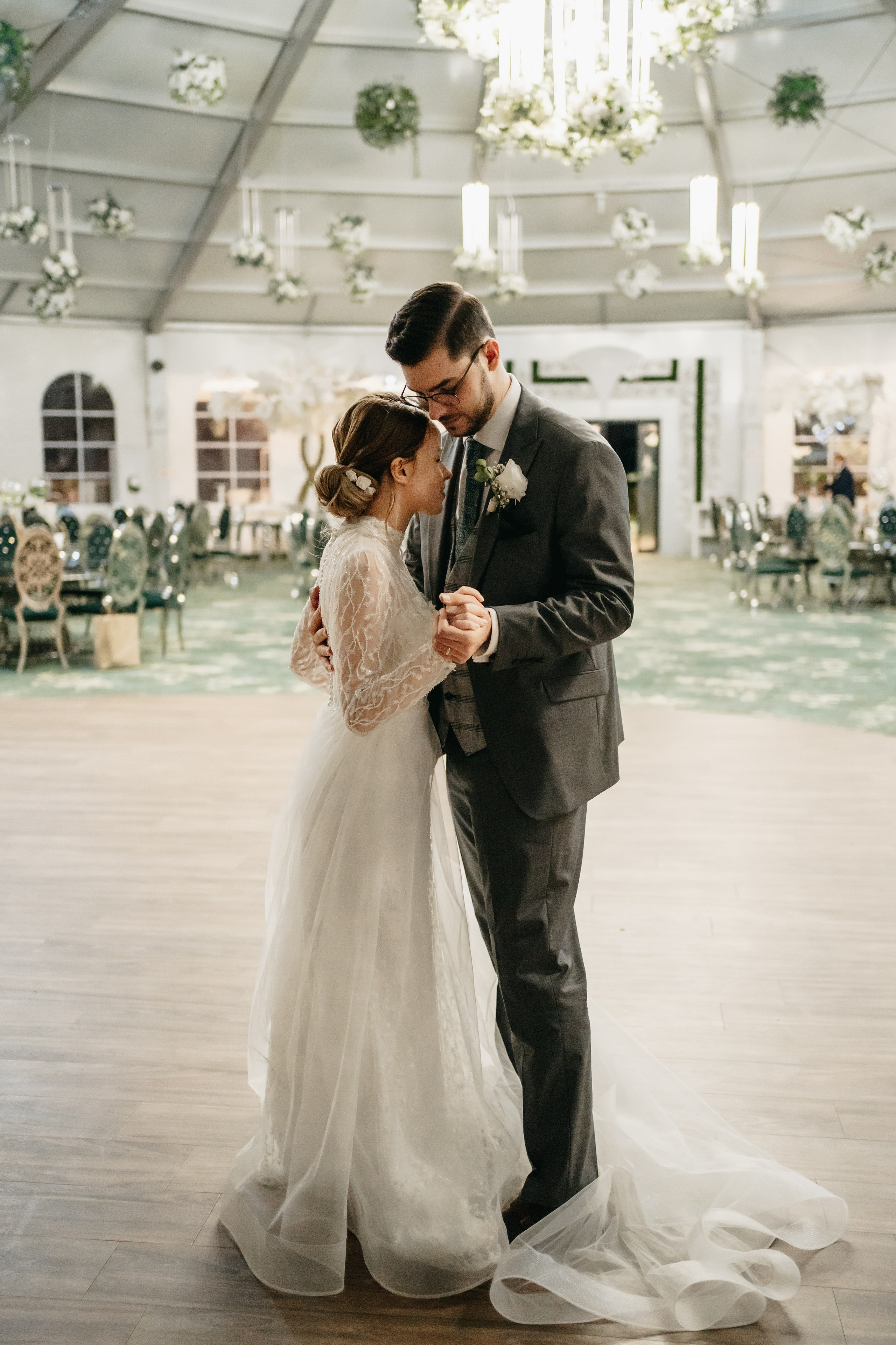 R & E. Fotograf Nunta Iasi - Hearts & Pictures