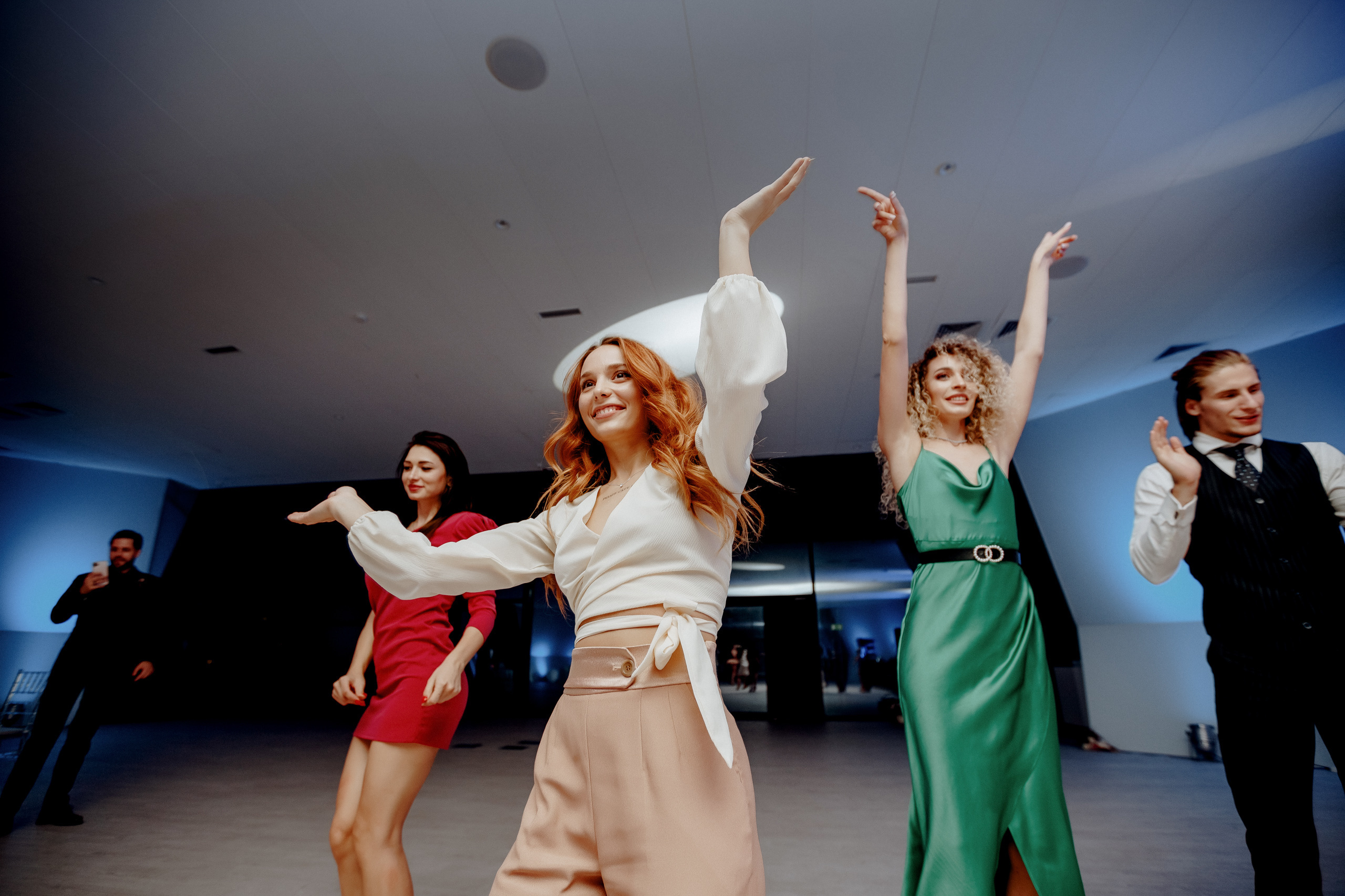 Unde suntem noi e culaore -Moldova-. Servicii Foto Video în Chișinău și Europa ID-Brothers