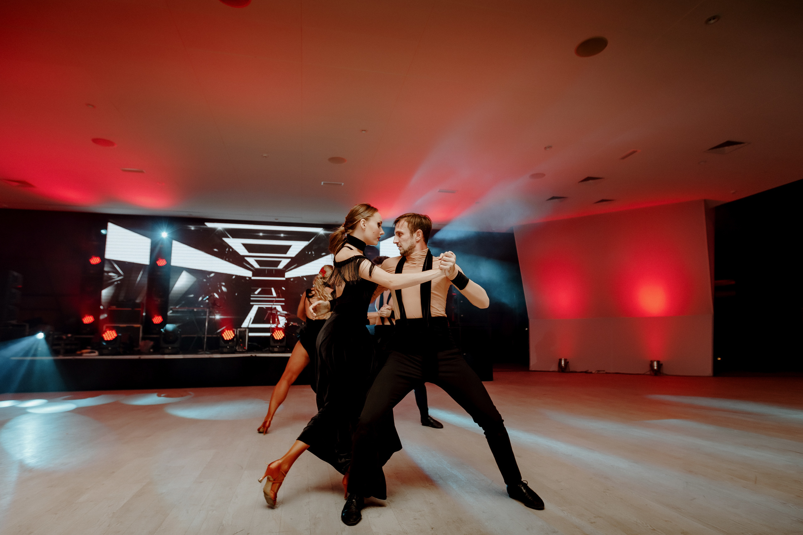 Unde suntem noi e culaore -Moldova-. Servicii Foto Video în Chișinău și Europa ID-Brothers