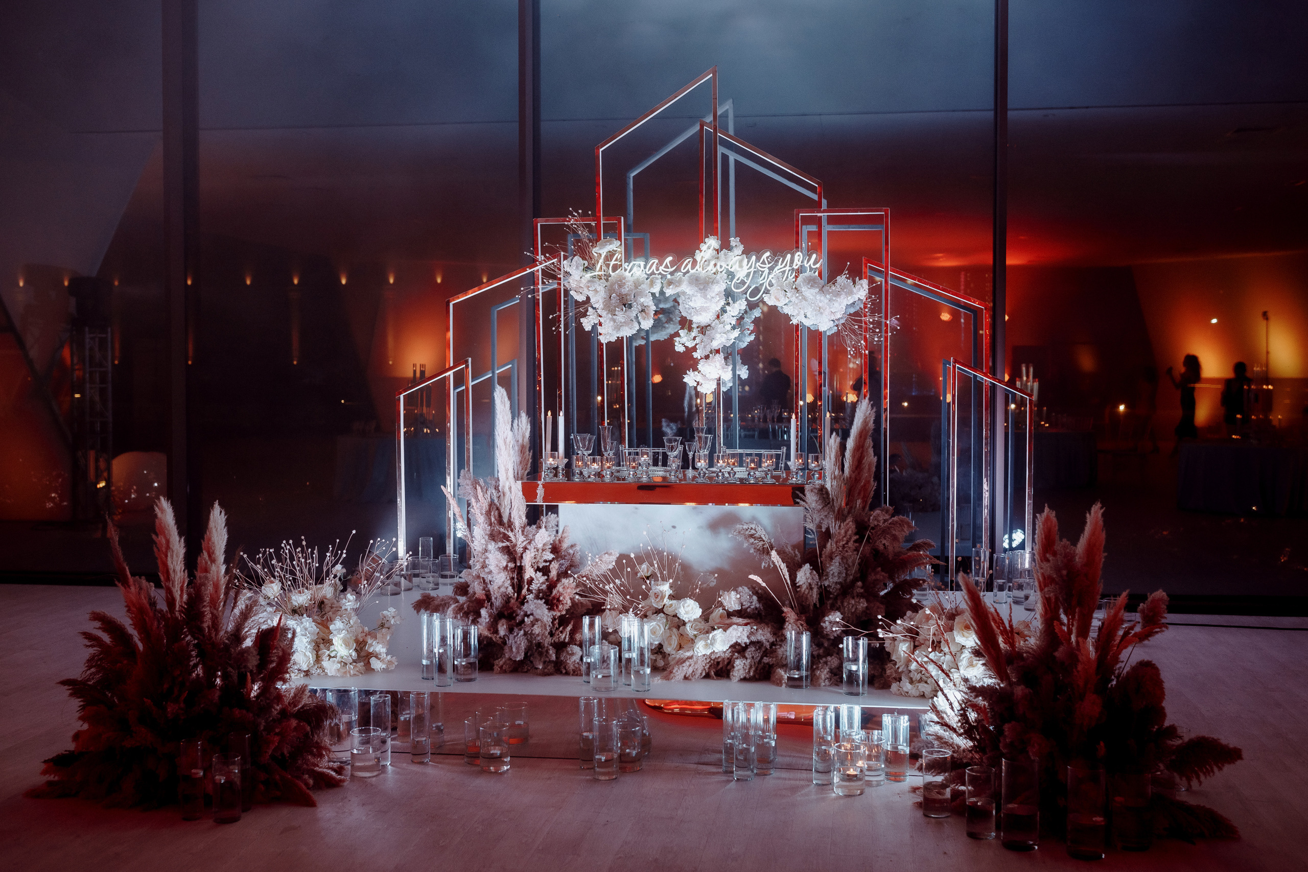 Unde suntem noi e culaore -Moldova-. Servicii Foto Video în Chișinău și Europa ID-Brothers