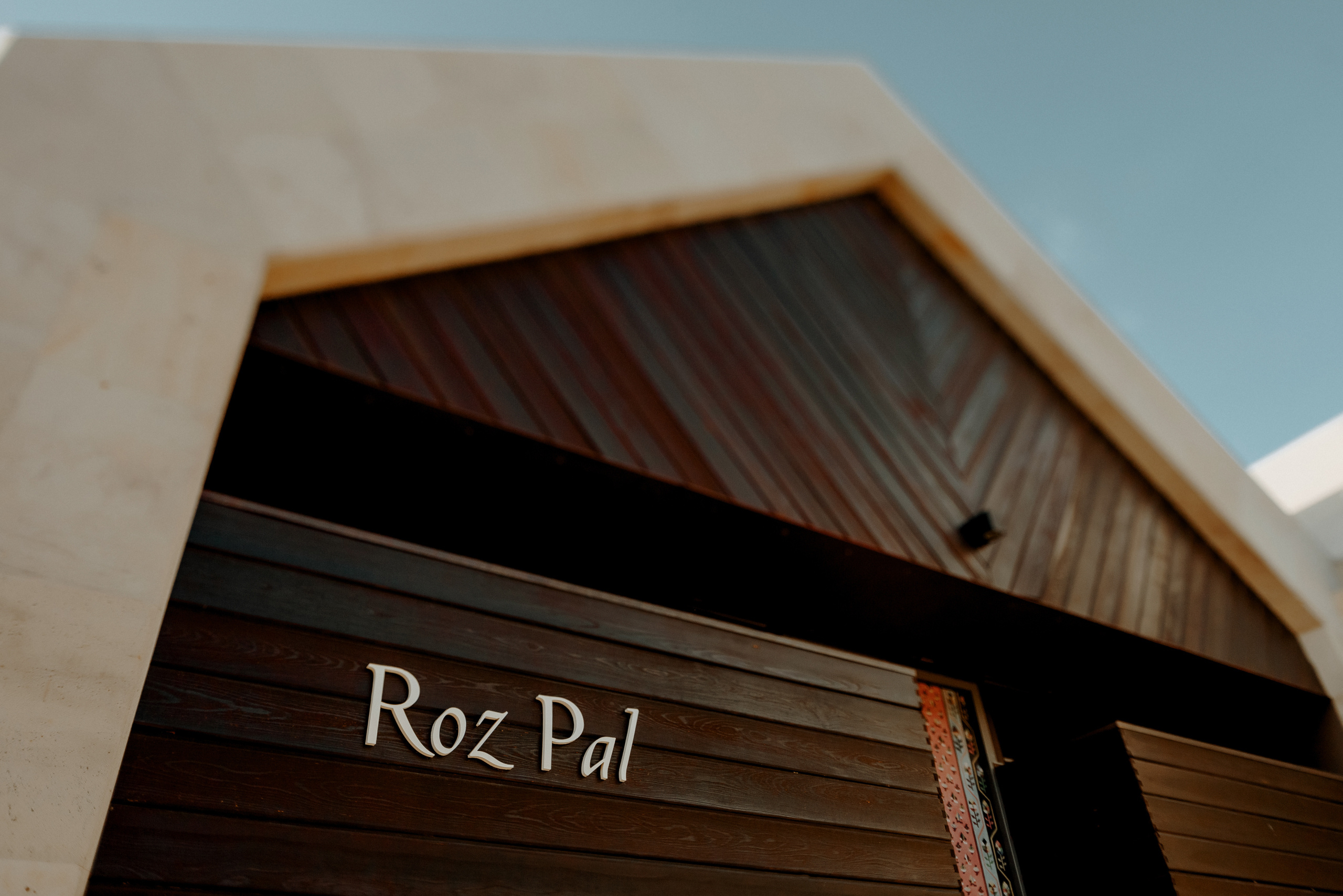 Unde suntem noi e culaore -Moldova-. Servicii Foto Video în Chișinău și Europa ID-Brothers