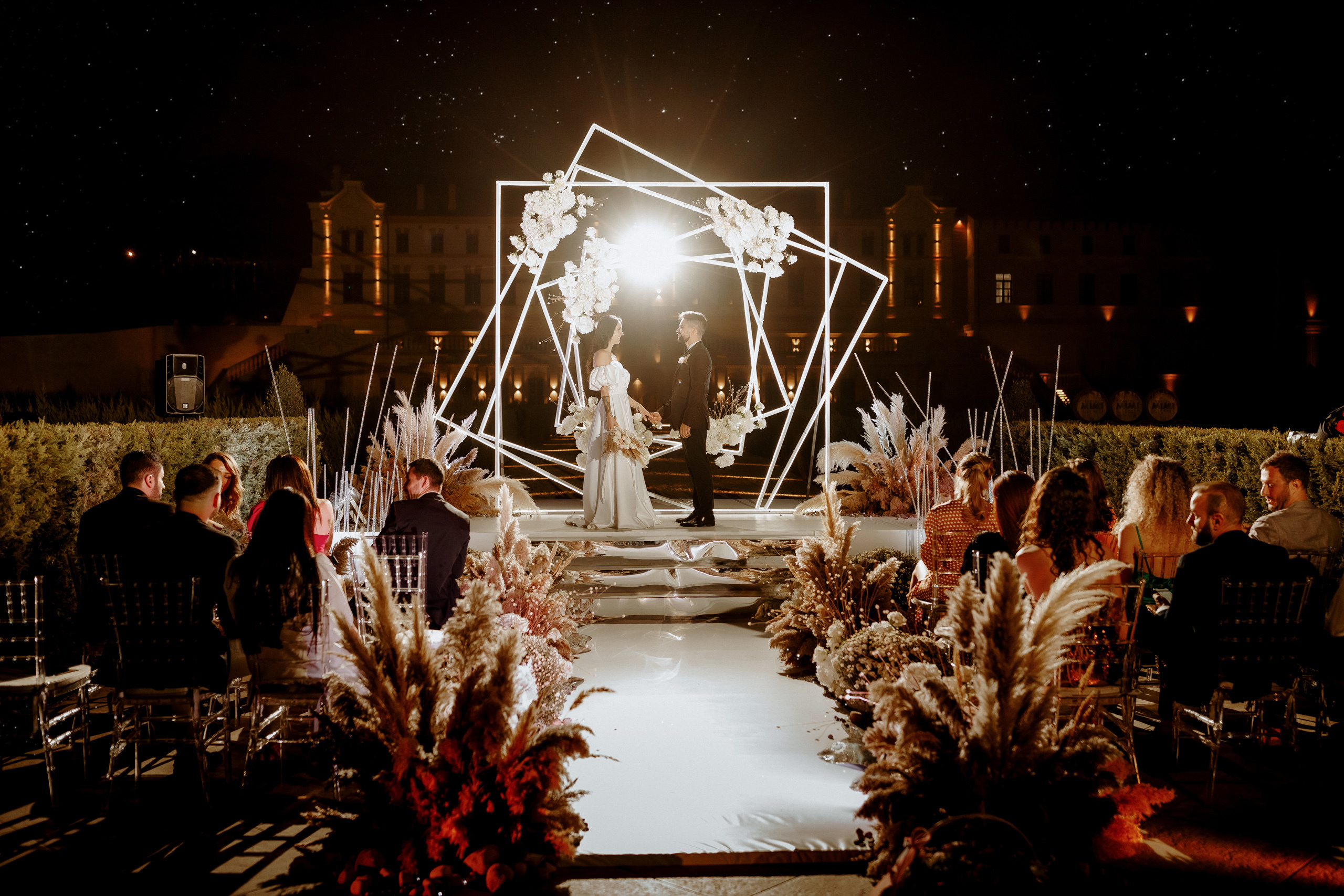 Unde suntem noi e culaore -Moldova-. Servicii Foto Video în Chișinău și Europa ID-Brothers