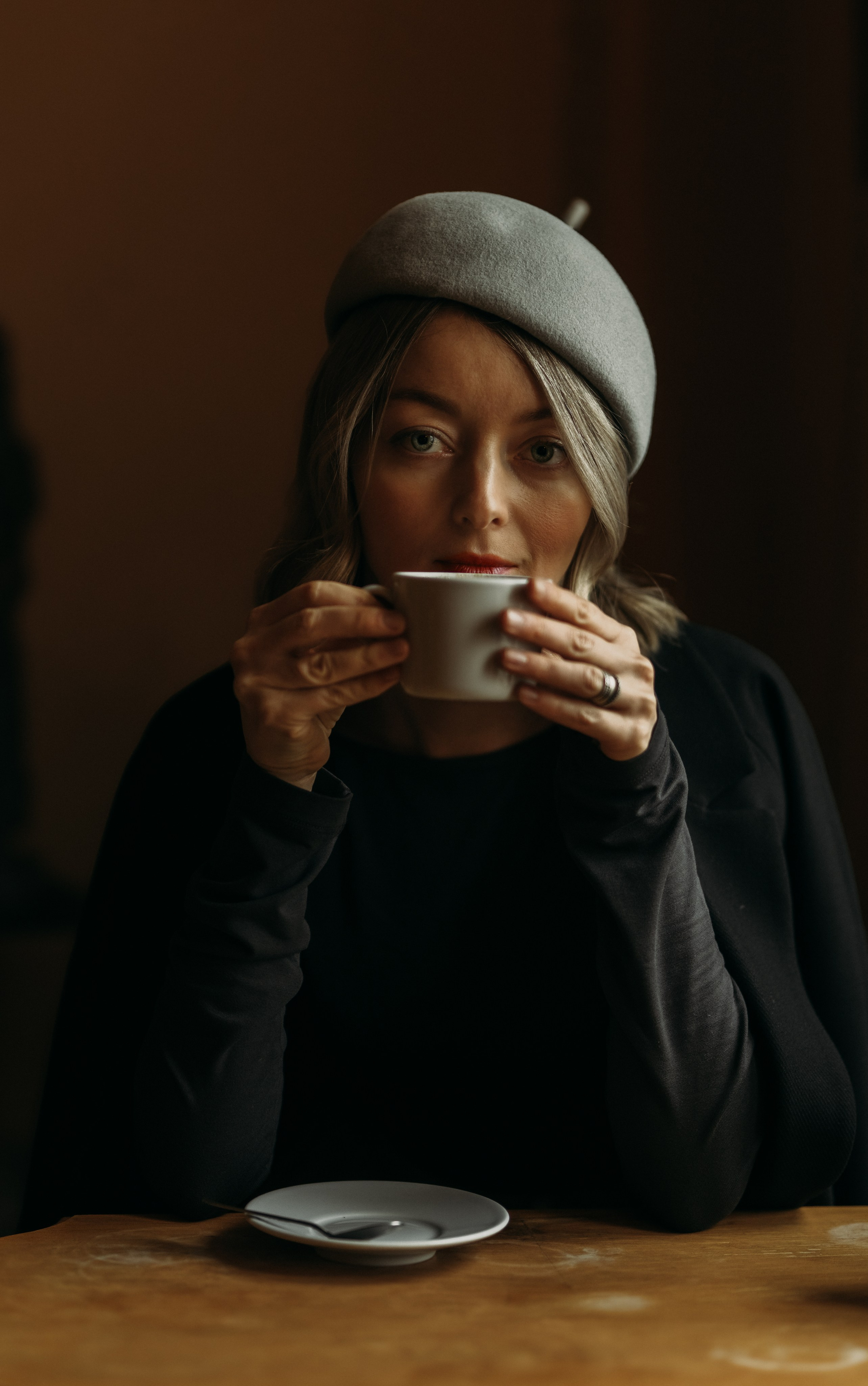 Woman phoshoot. Wedding and portrait photographer in Helsinki Vickan O