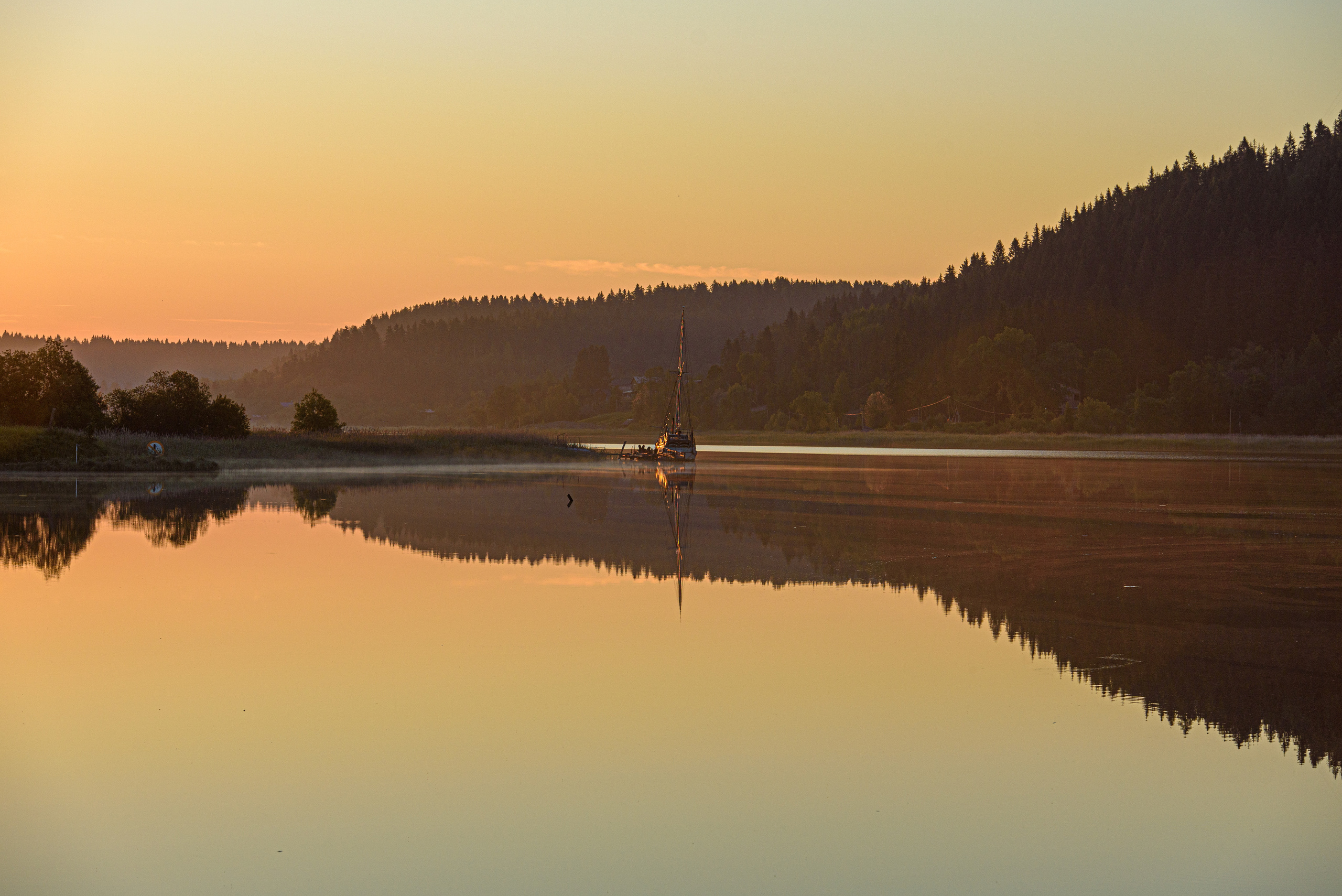 Romsha. Unit still photographer Roman Galasun