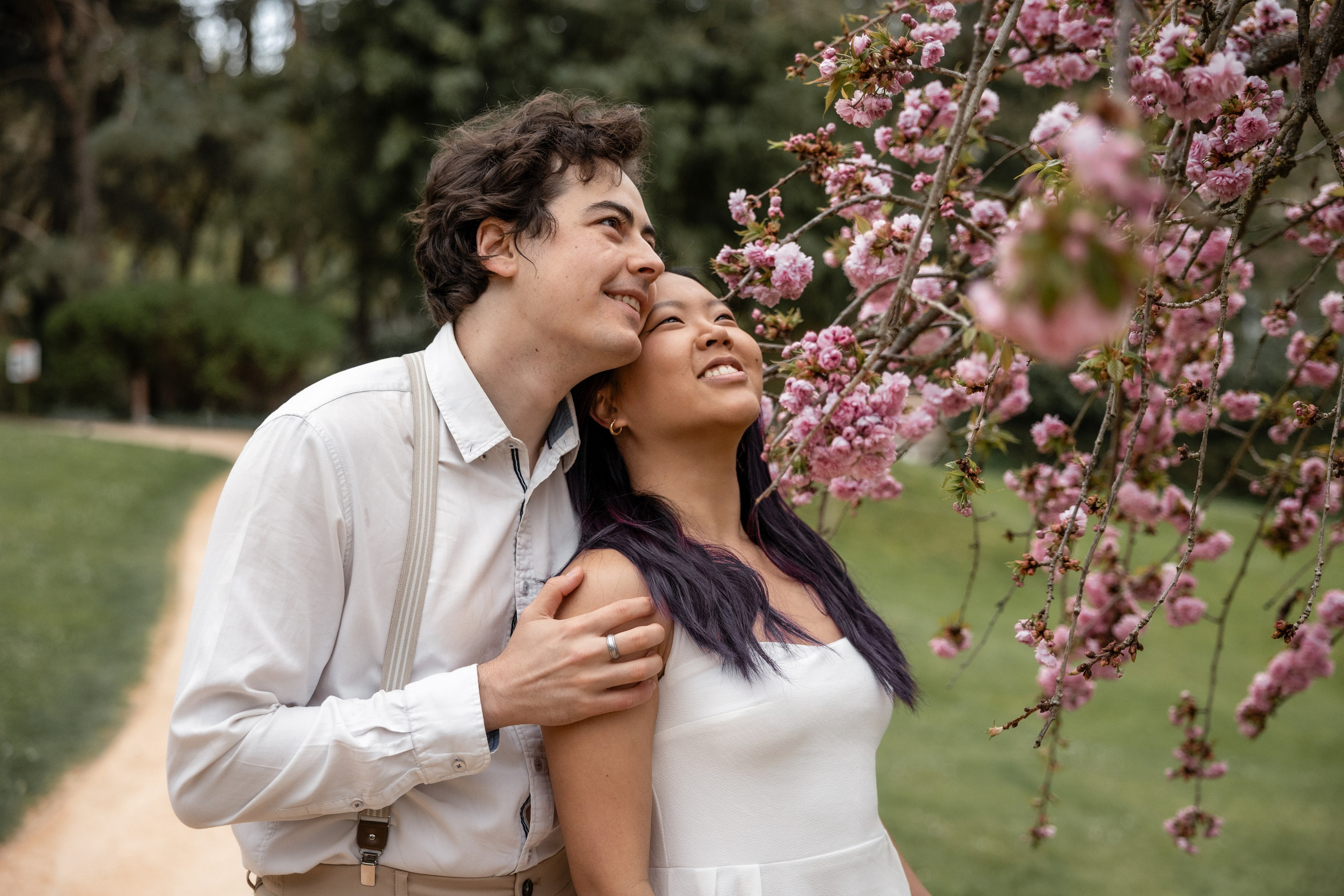 Photoshoot in the blooming Japanese Garden of Toulouse. Eugénie Smirnova — Photographe à Toulouse et dans le Sud-Ouest
