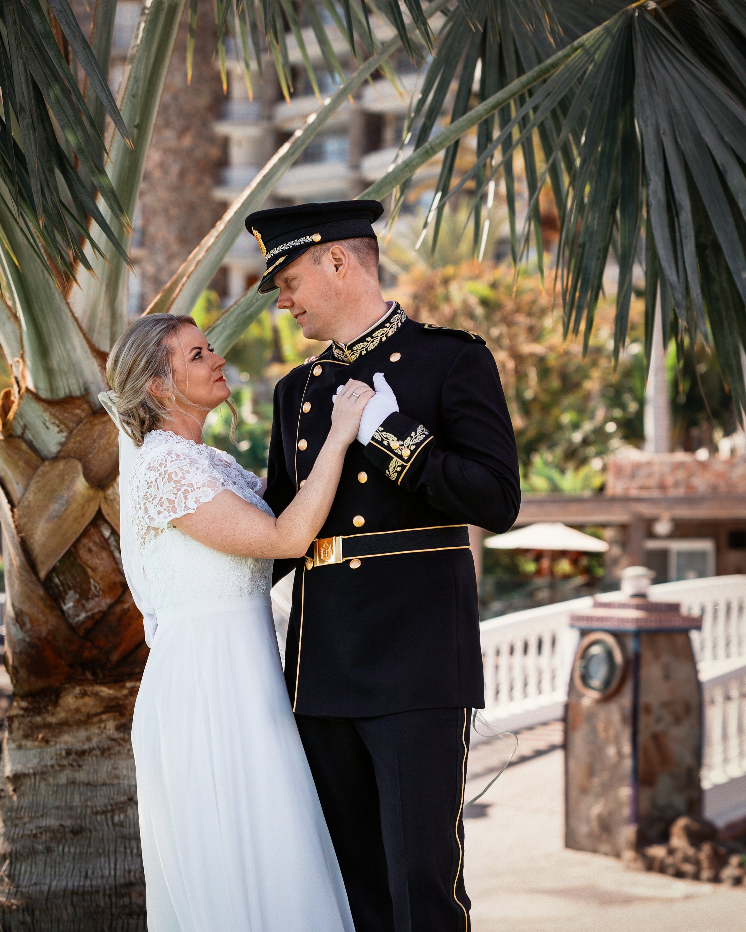 Romantic Sunset Sessions with a Professional Wedding Photographer