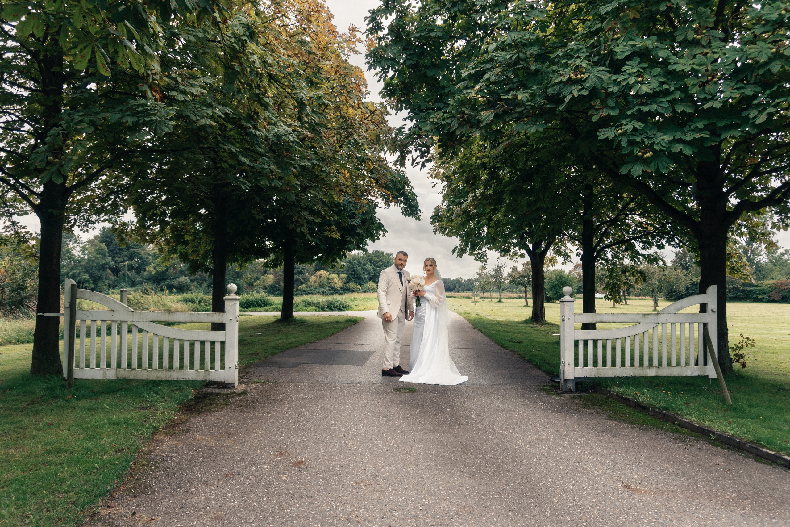 D & M im Restaurant Elfrather Mühle. Hochzeitsfotograf für Moers, Niederrhein, Düsseldorf, NRW und Deutschland