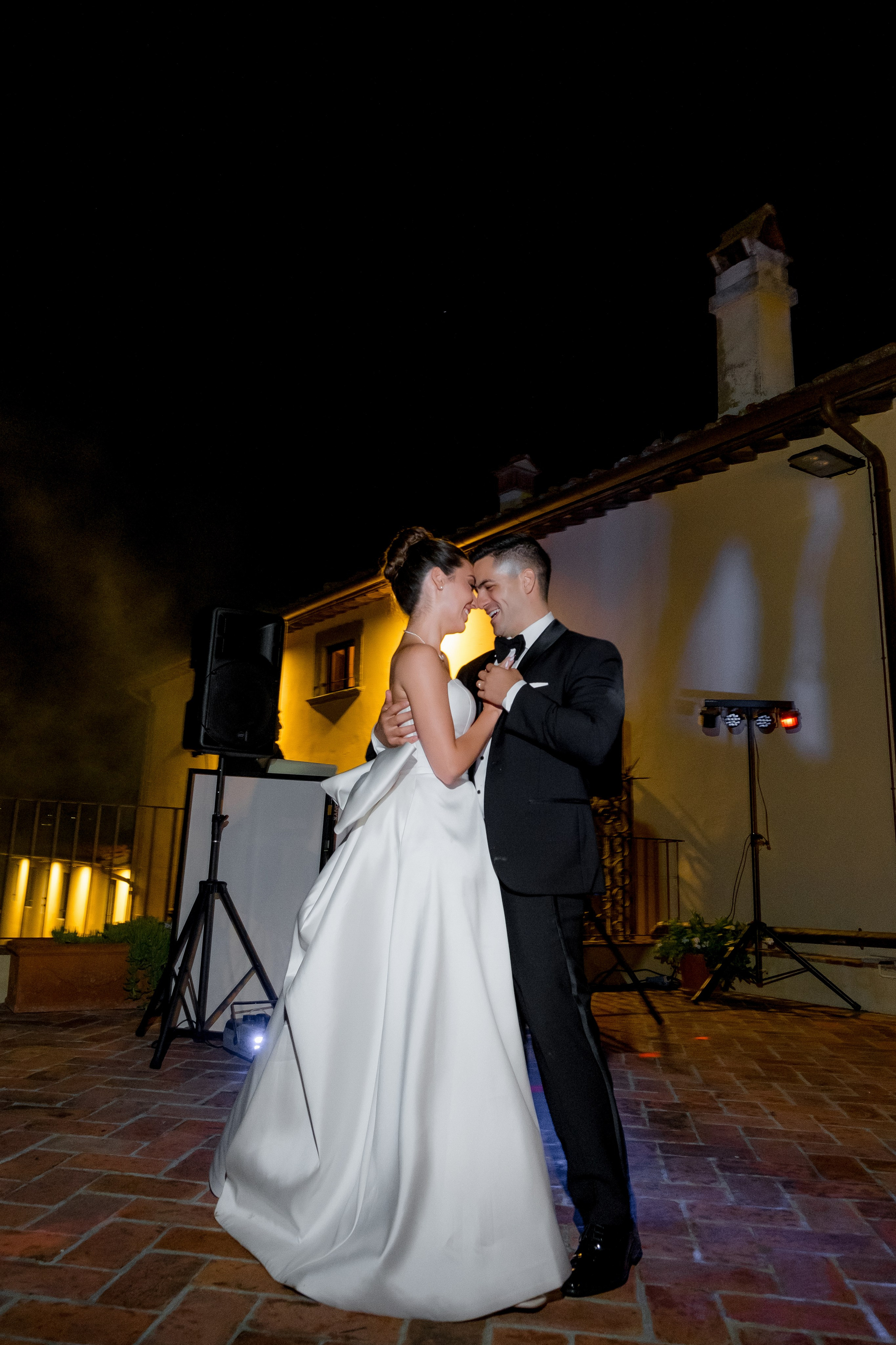 Dom&Ally. Wedding photographer Italy