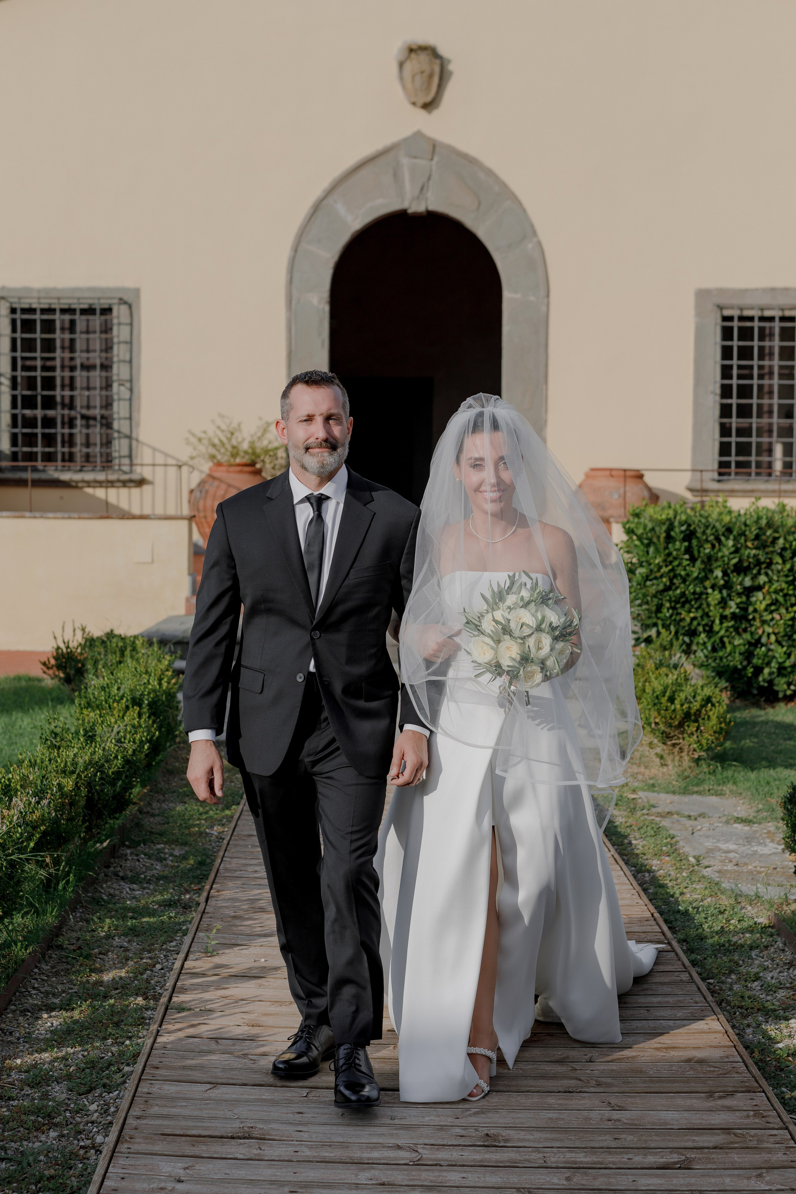 Dom&Ally. Wedding photographer Italy
