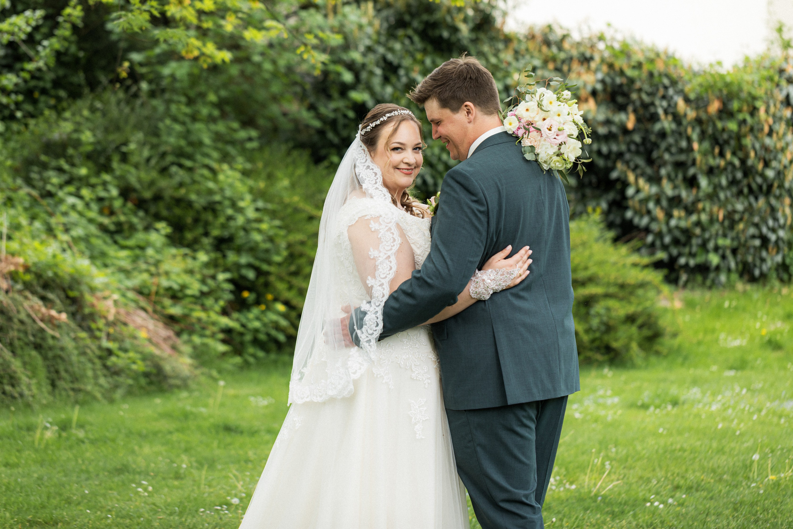 Kirchliche Trauung in Oerlinghausen. Hochzeitfotograf in Bielefeld