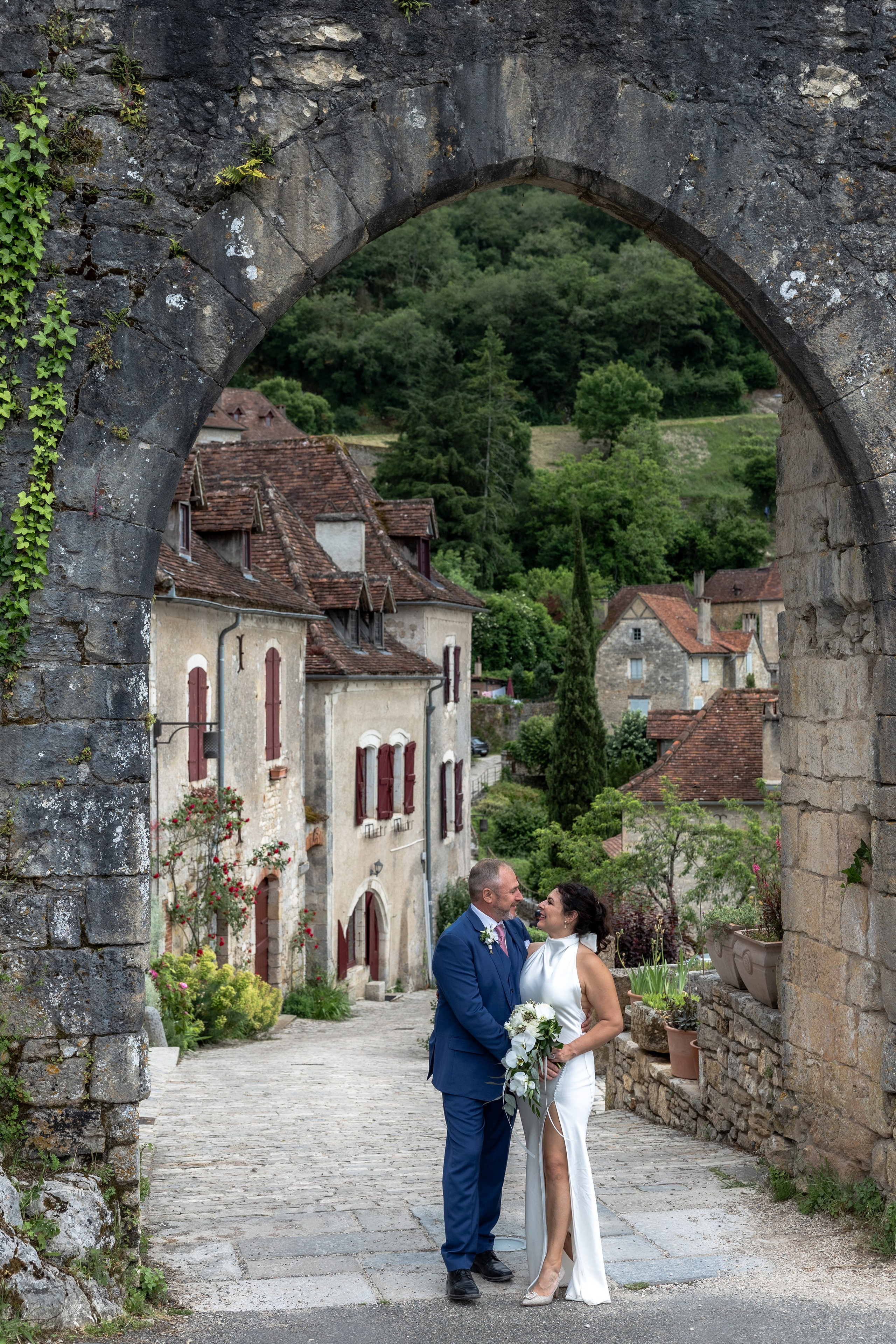 Elopement near Saint-Cirq-Lapopie. Crystal&Robert. Евгения Смирнова — фотограф в Тулузе и юго-западной Франции