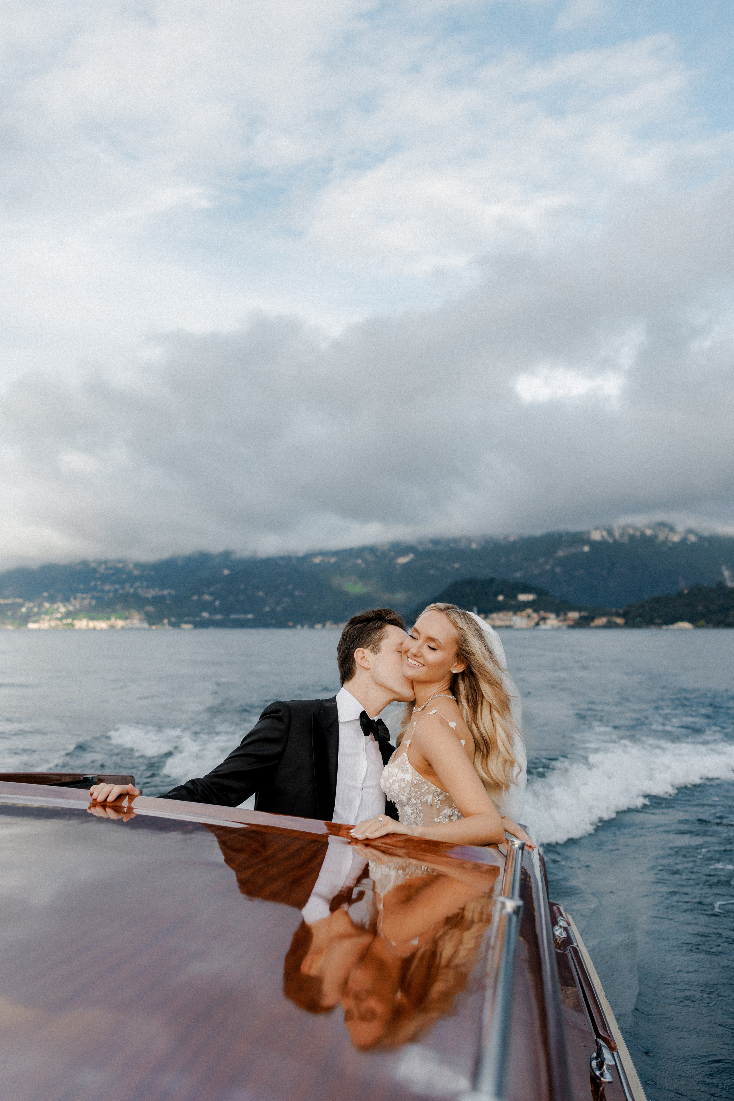 A Timeless & Chic Wedding at Villa Balbianello and Grand Hotel Tremezzo, Lake Como. Wedding and Family Photographer Switzerland and Italy. Valeria Diaz