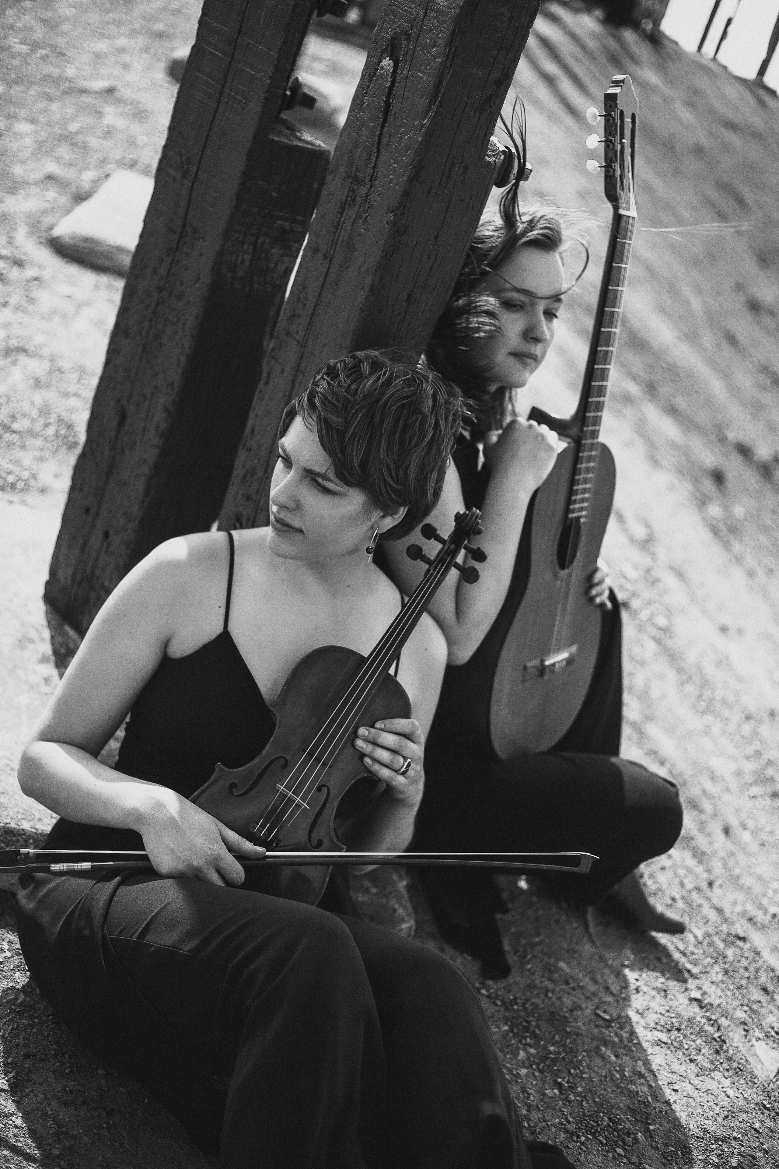 Terese & Viktoria. Nadia Sarycheva Photographer