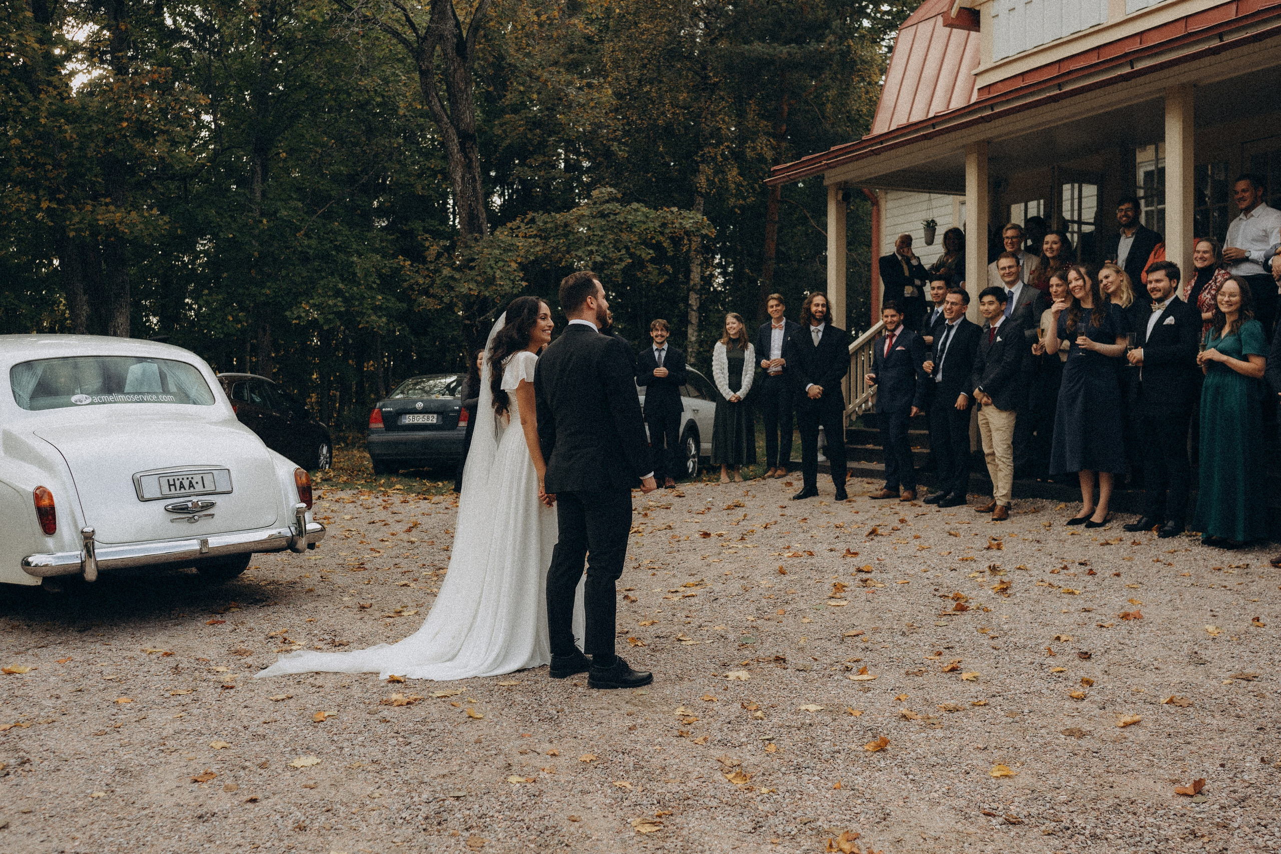 W&S. Wedding and portrait photographer in Helsinki Vickan O