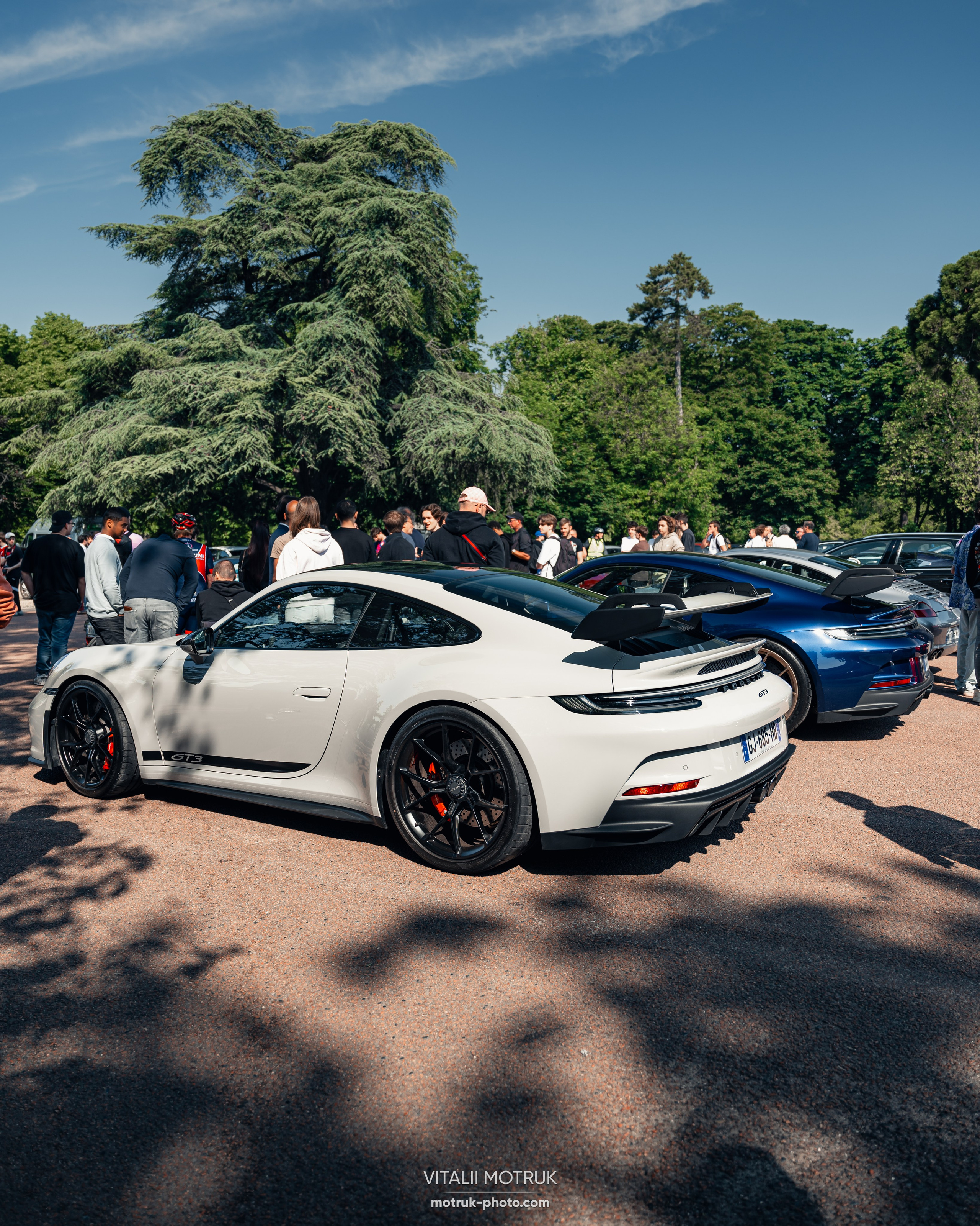 Rassemblement Auteuil 20 mai 2024. Photographe de voitures à Paris — Vitalii Motruk