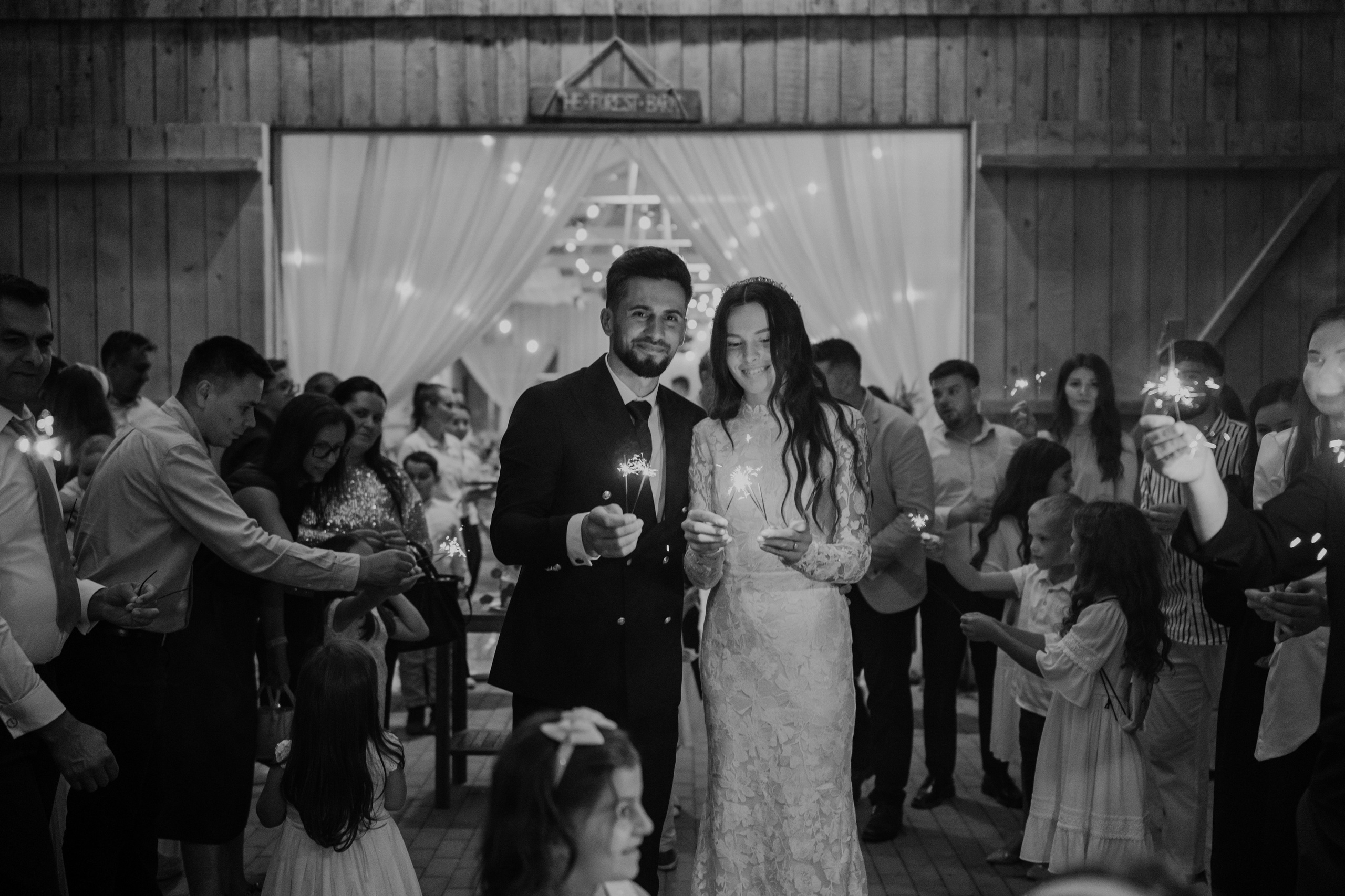 E & V. Fotograf Nunta Iasi - Hearts & Pictures