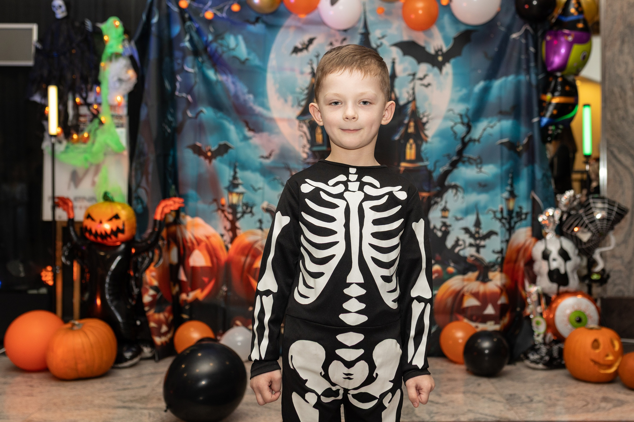 Leo dance studio Helloween 2025. Семейный и детский фотограф в Варшаве Мила Бобровская