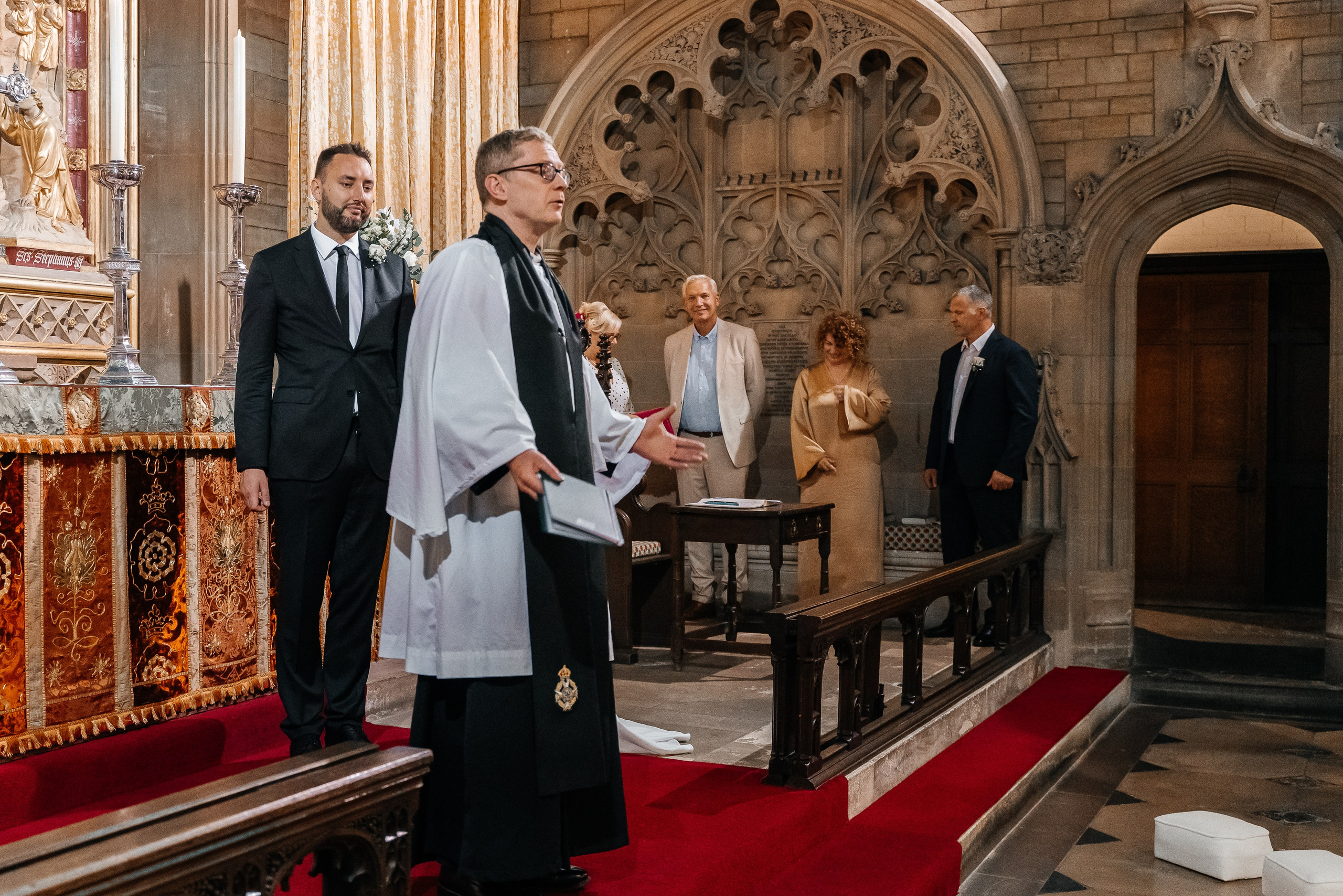 Wedding ceremony at The Lower chapel in Eton, Wedding in Eton, wedding photographer in Eton, wedding photographer in Eton