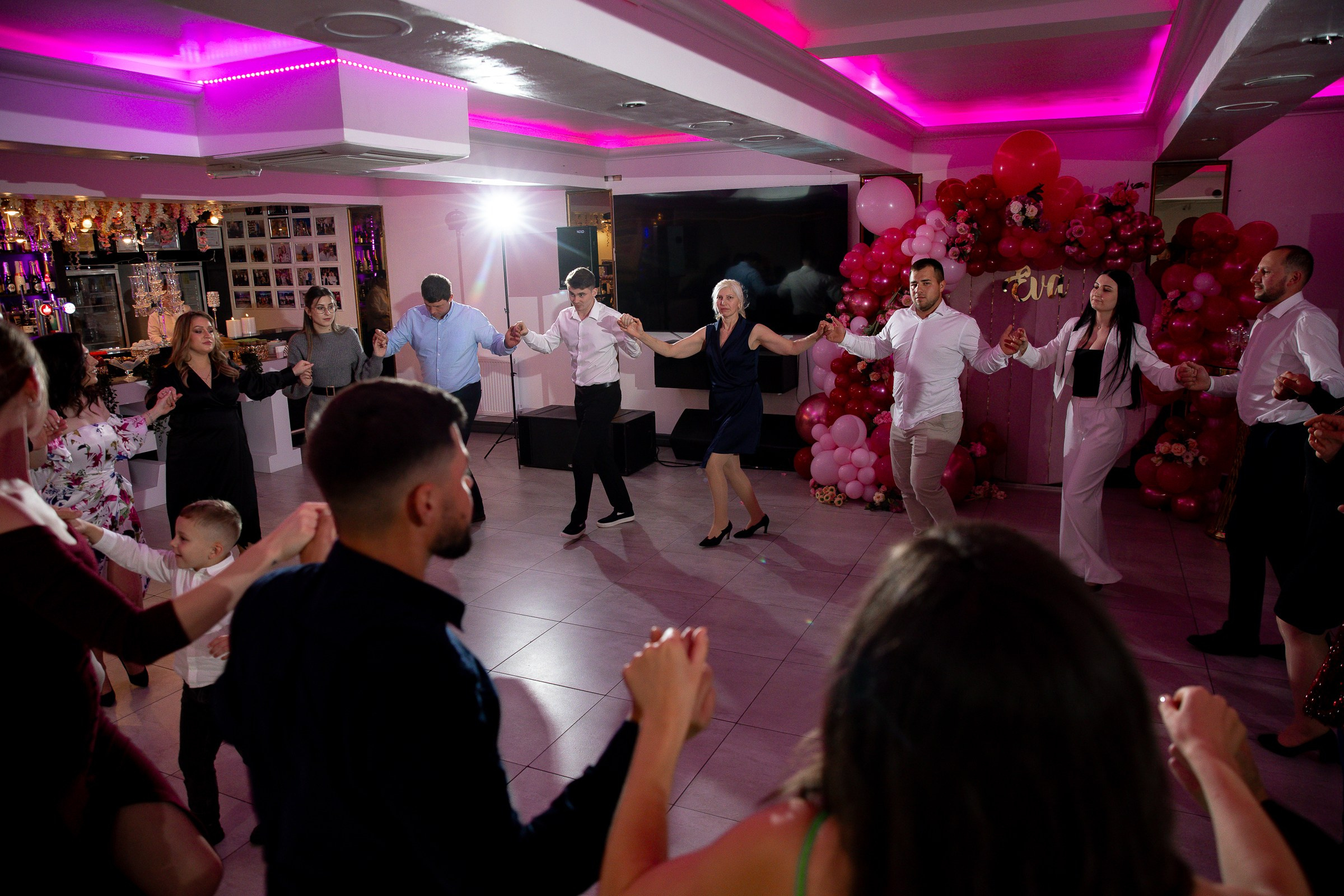 Parties. Https://valphoto.wfolio.pro/