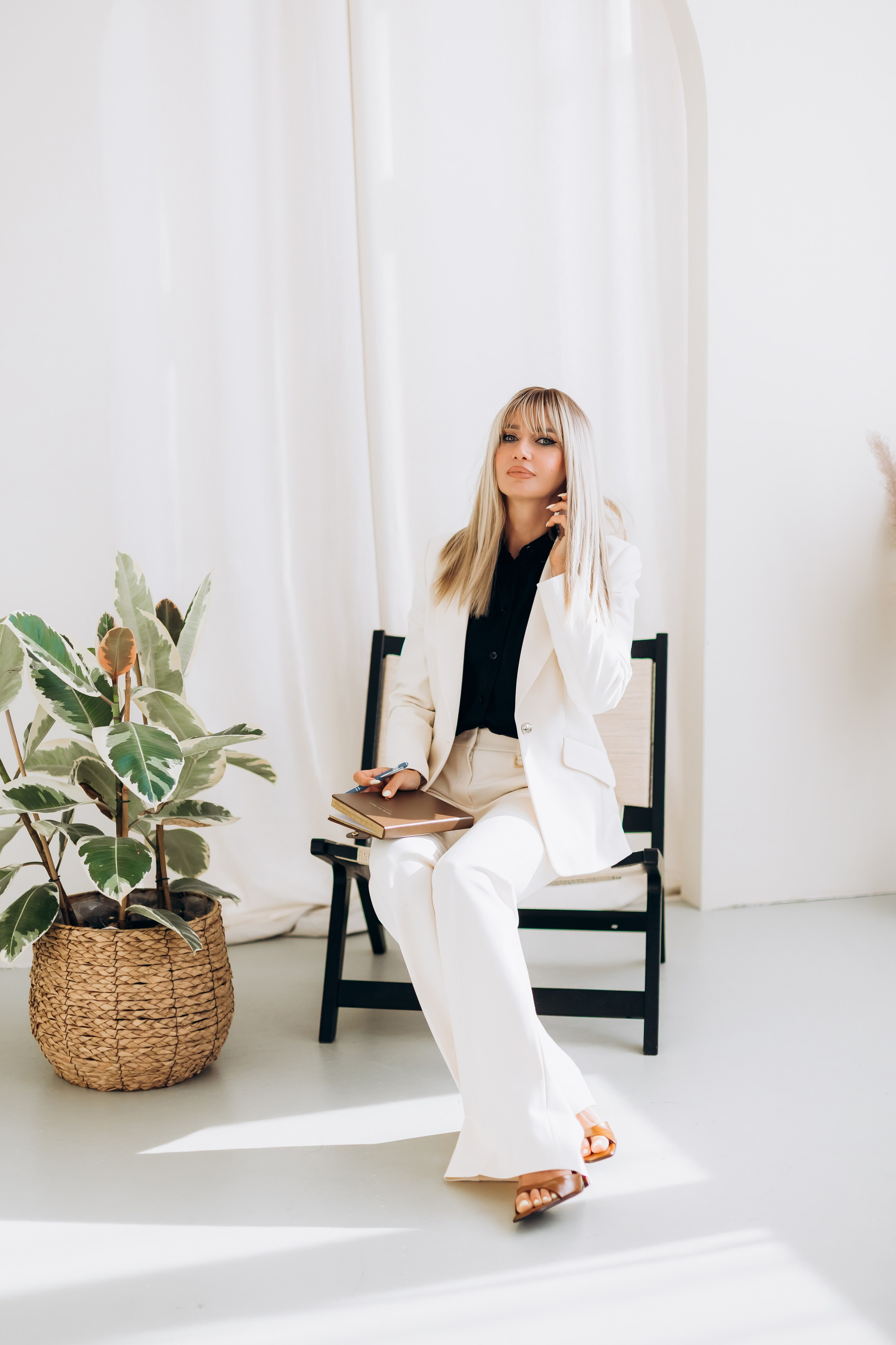 Anastasia (business portrait). Wedding and Family Photograph