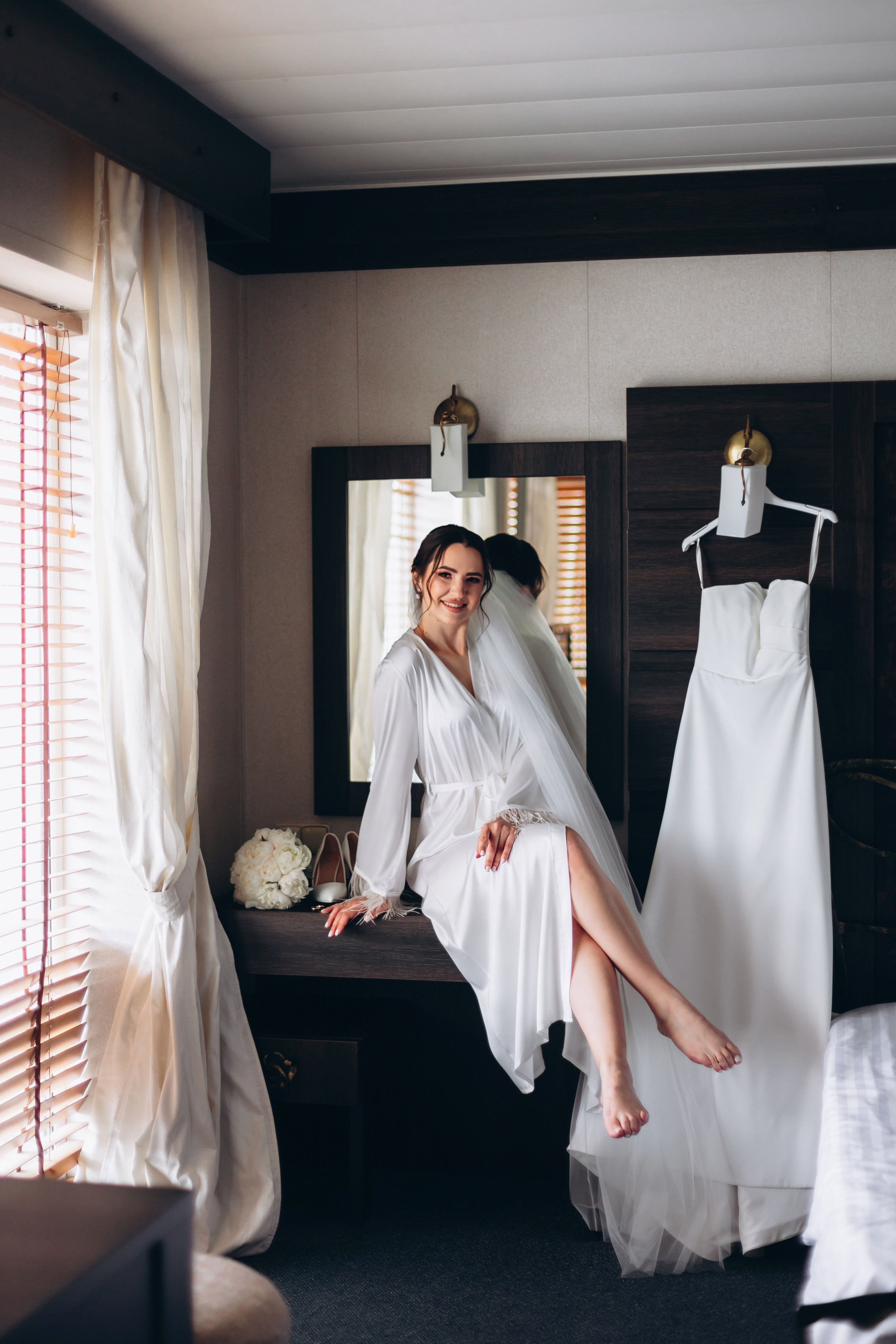 White Wedding. Wedding and Family Photograph