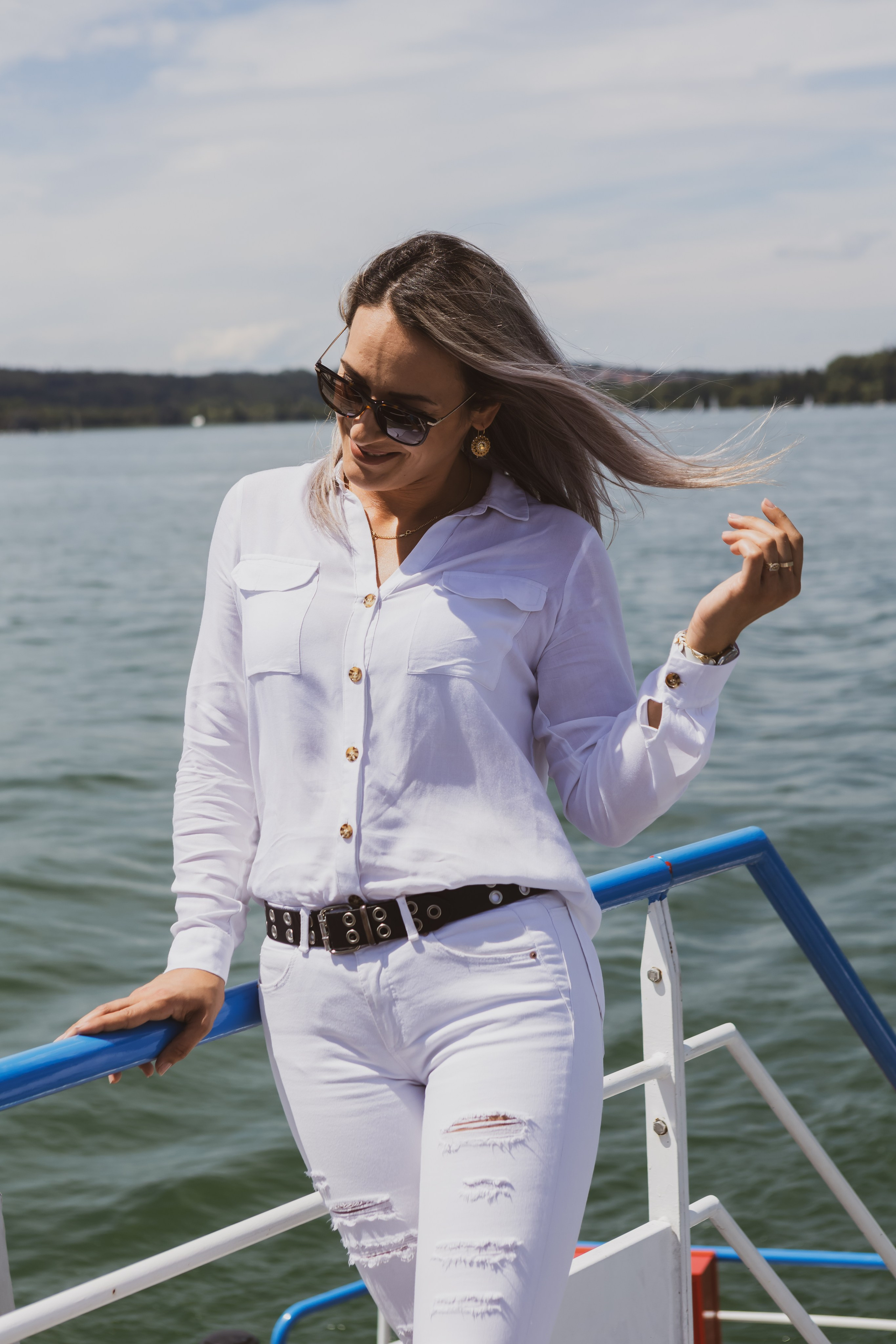 Ausflug mit Vertretern eines Kosmetikunternehmens. Adelya Tomin